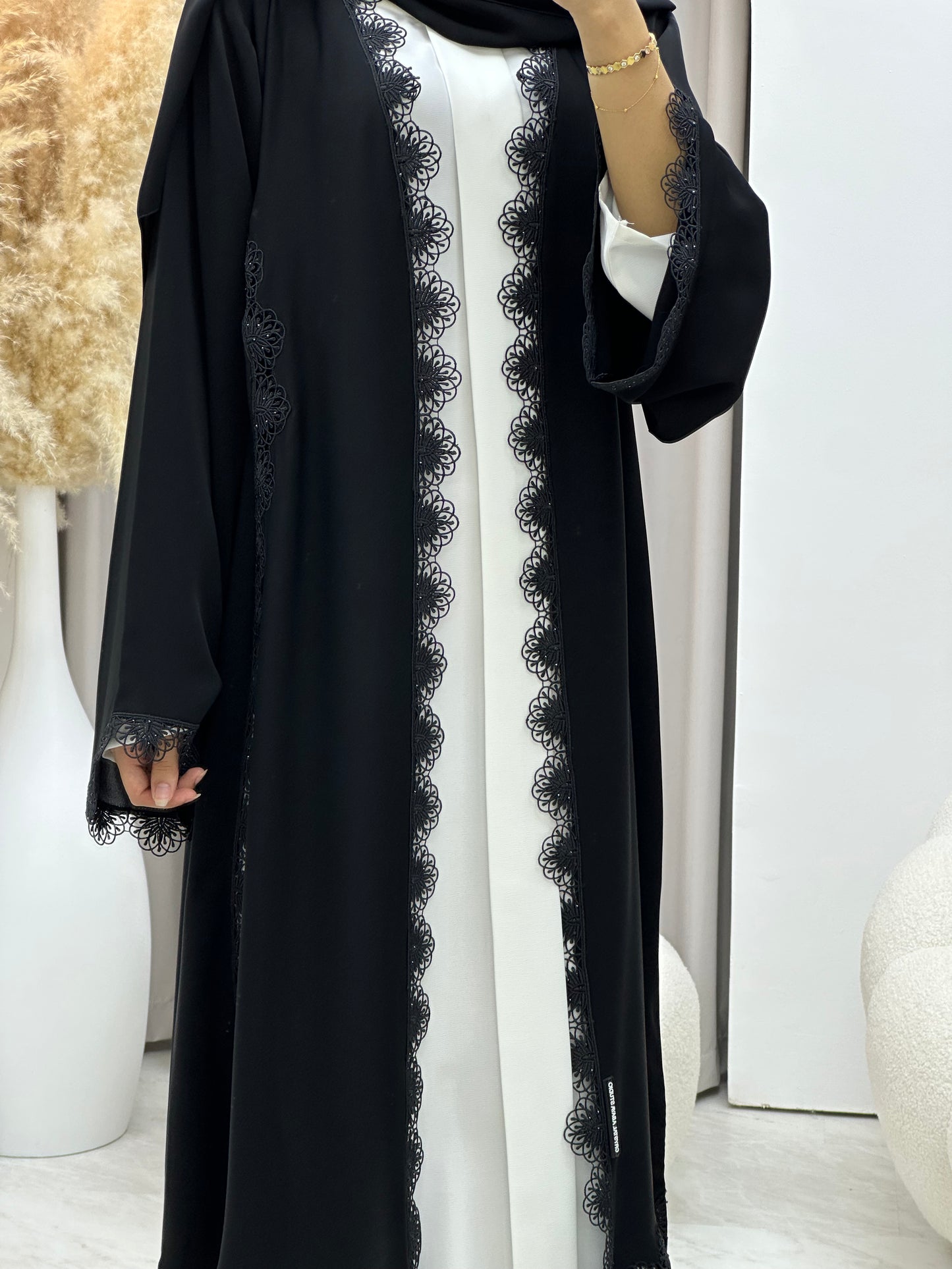 C 0441 Black Classic Lace Abaya