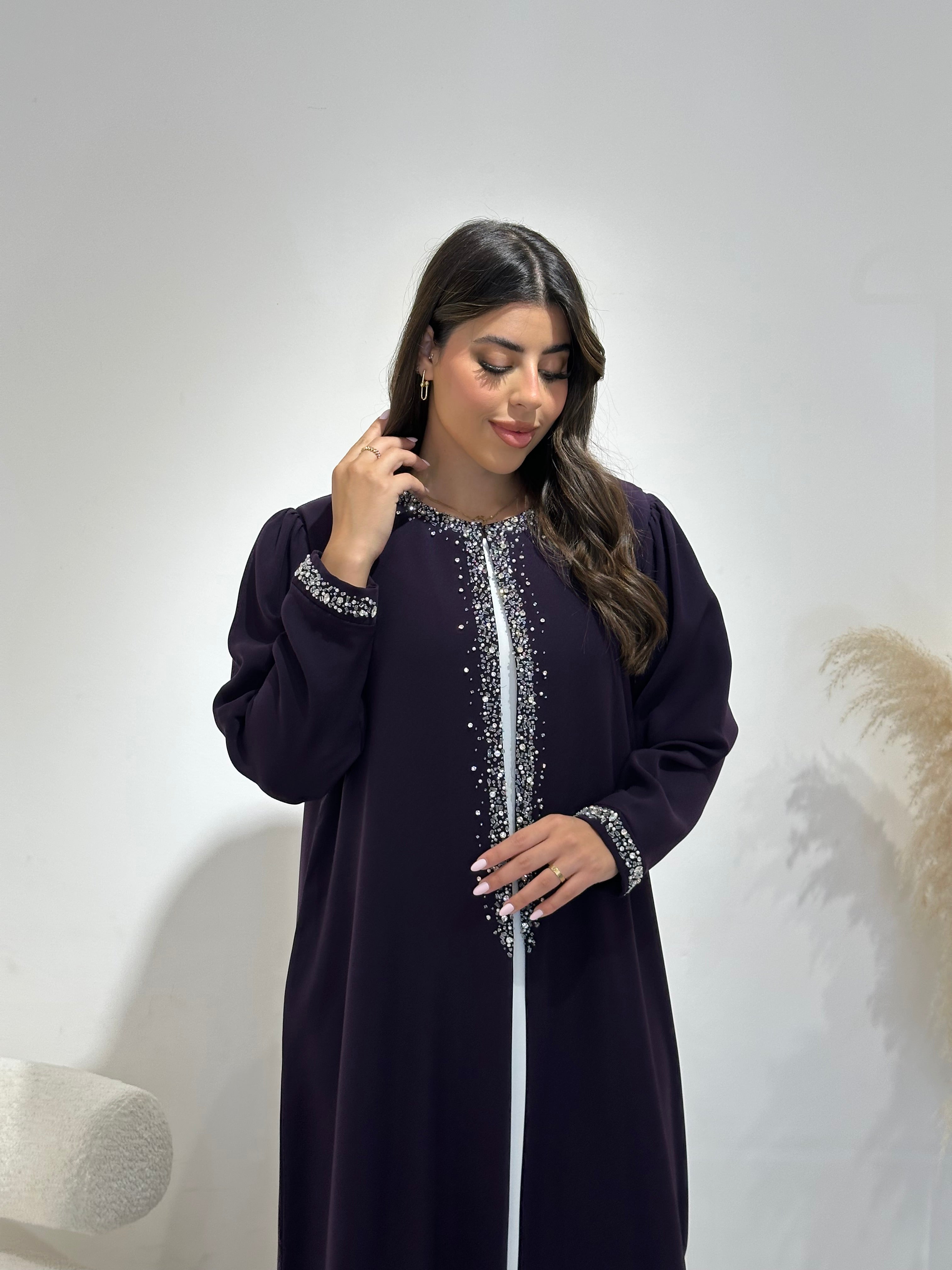 عباية مطبوعة بنقشة زنبق أسود C 1254