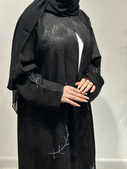عباية سوداء مطرزة بالخرز موديل C 1614
