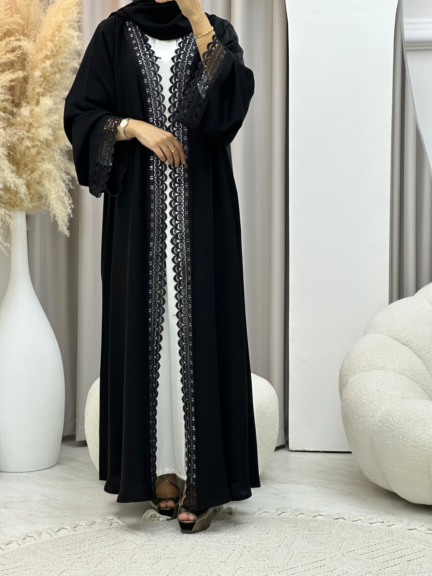 C 0443 Black Classic Lace Abaya