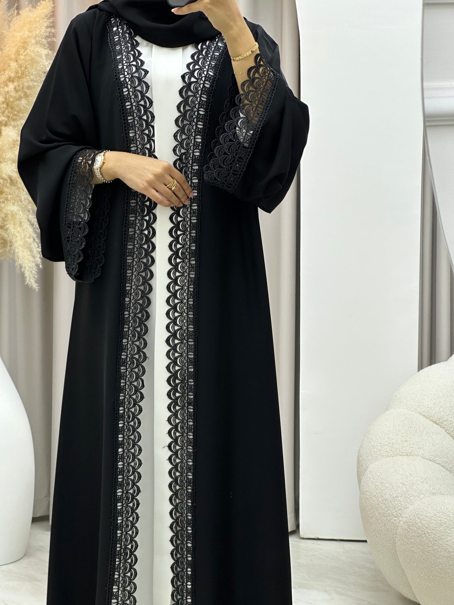 C 0443 Black Classic Lace Abaya