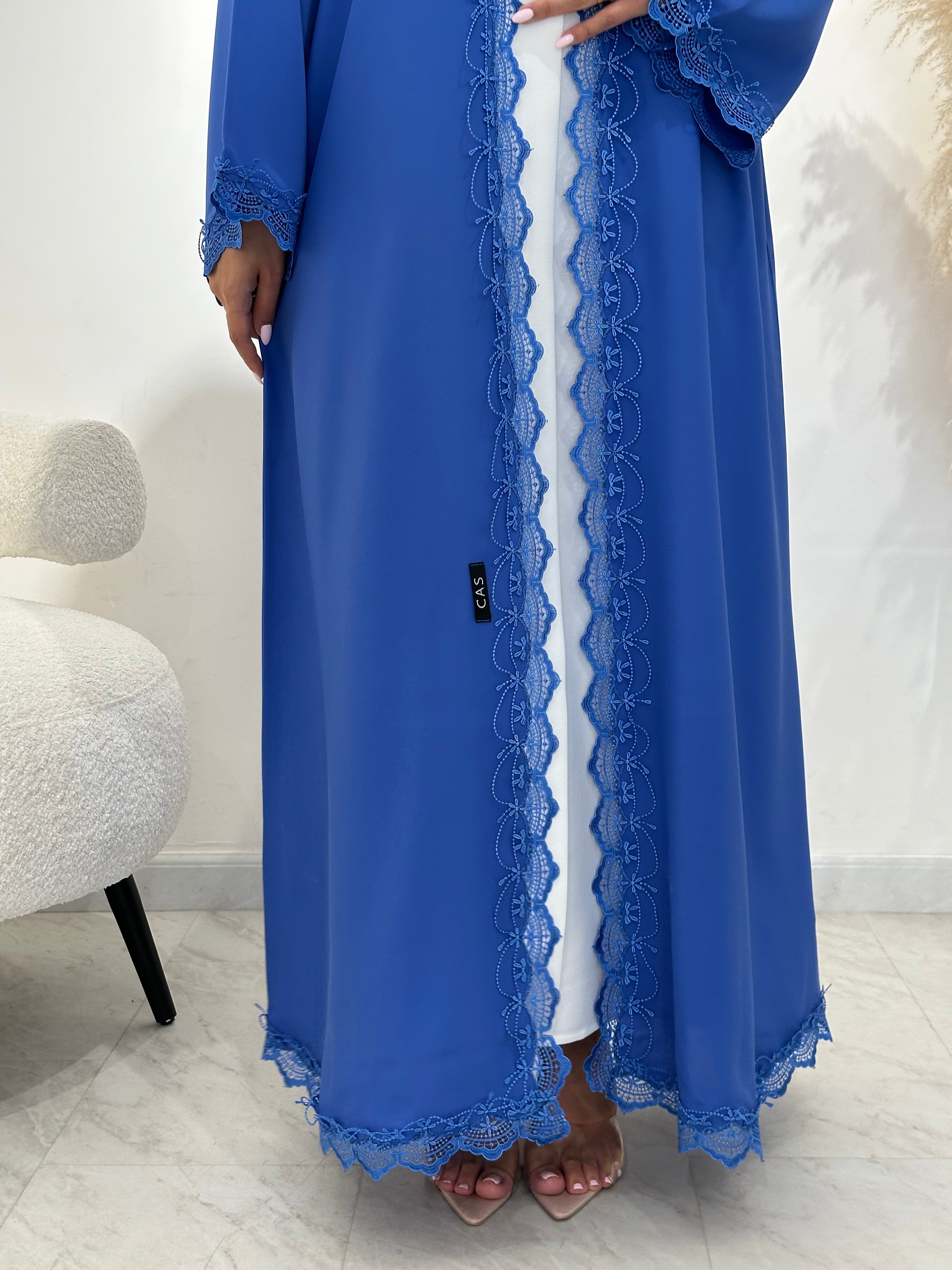 عباية مطبوعة بنقشة زنبق أسود C 1254