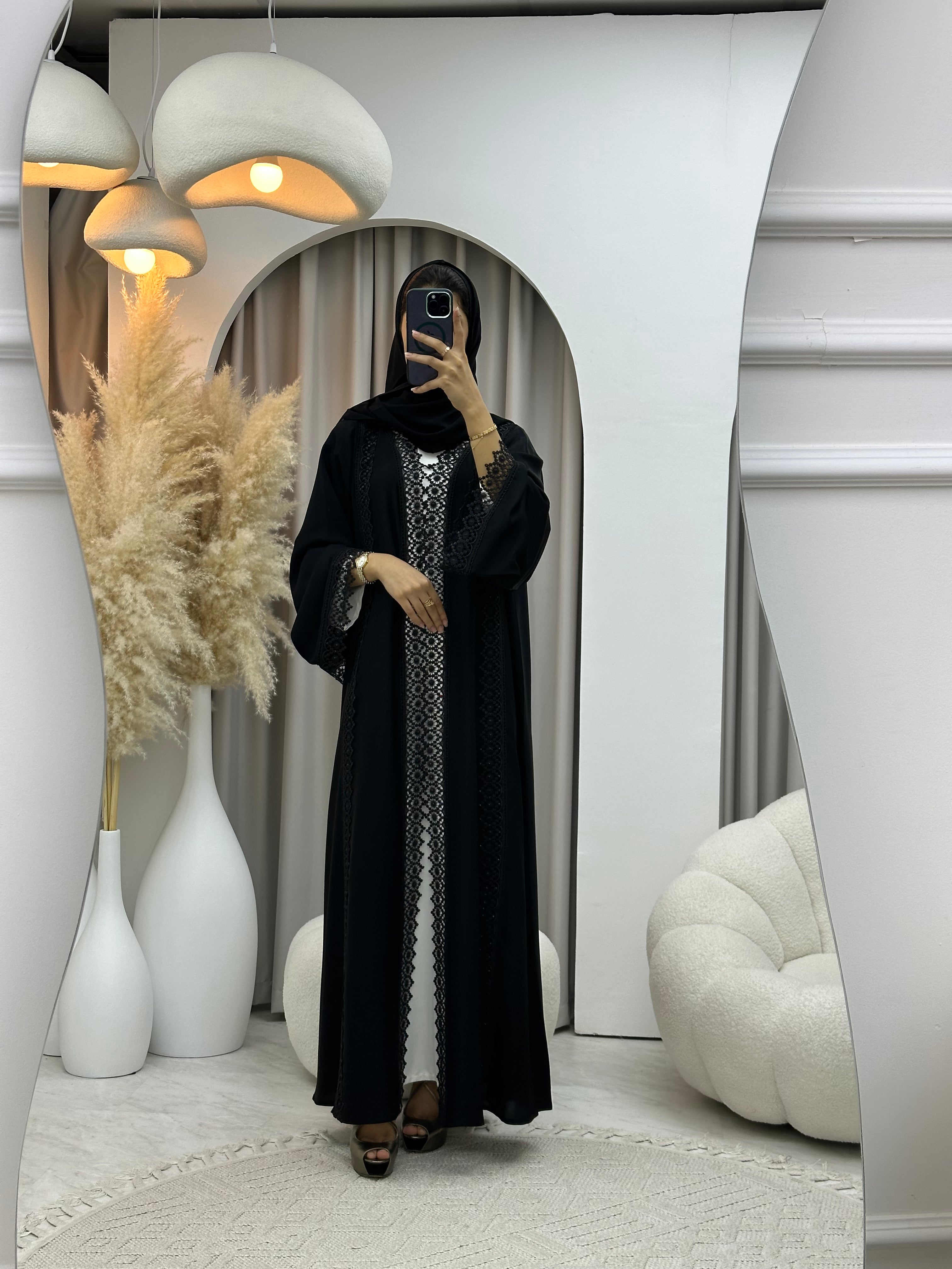 C RTW 0444 Black Classic Lace Abaya
