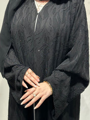 عباية سوداء مطرزة بالخرز موديل C 1616