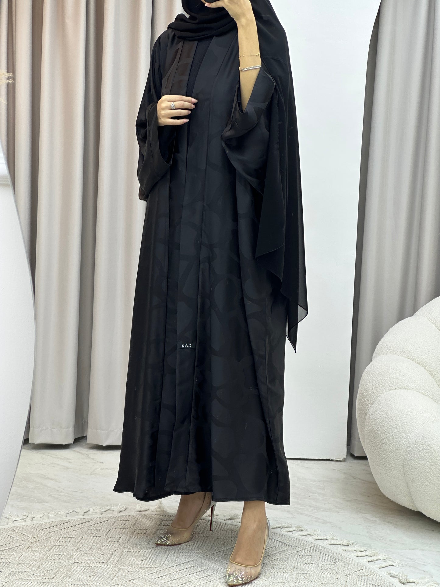 C Marble Geometric Bisht Black Abaya