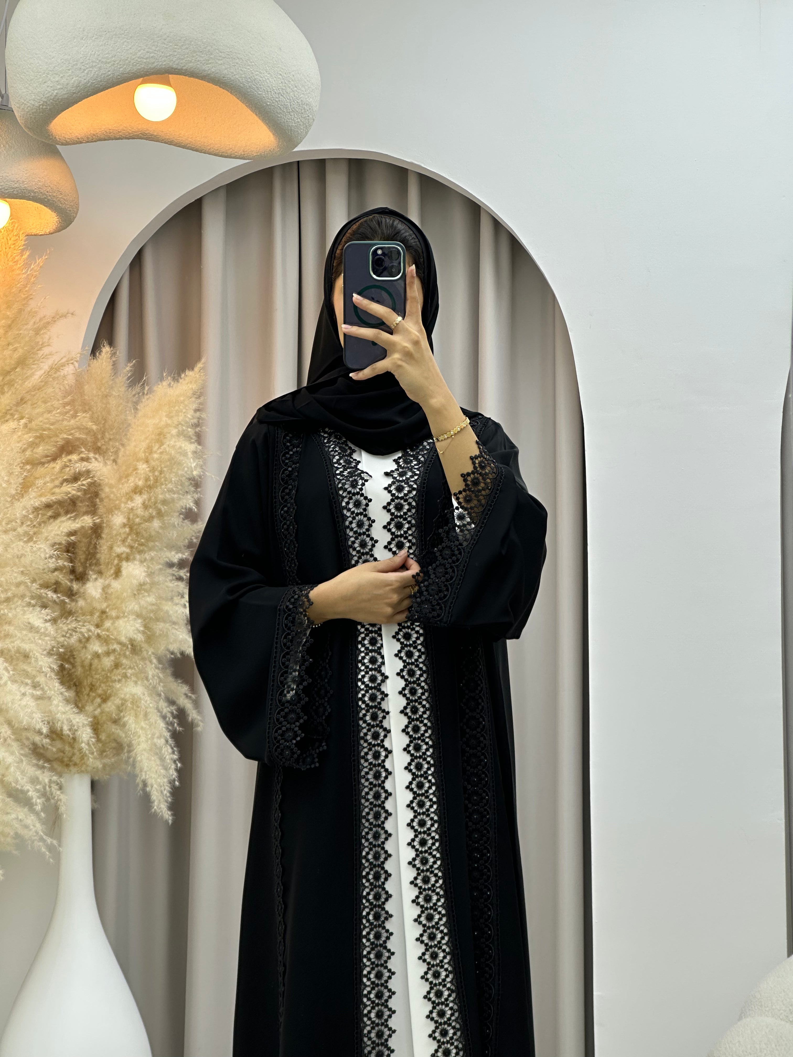 C RTW 0444 Black Classic Lace Abaya