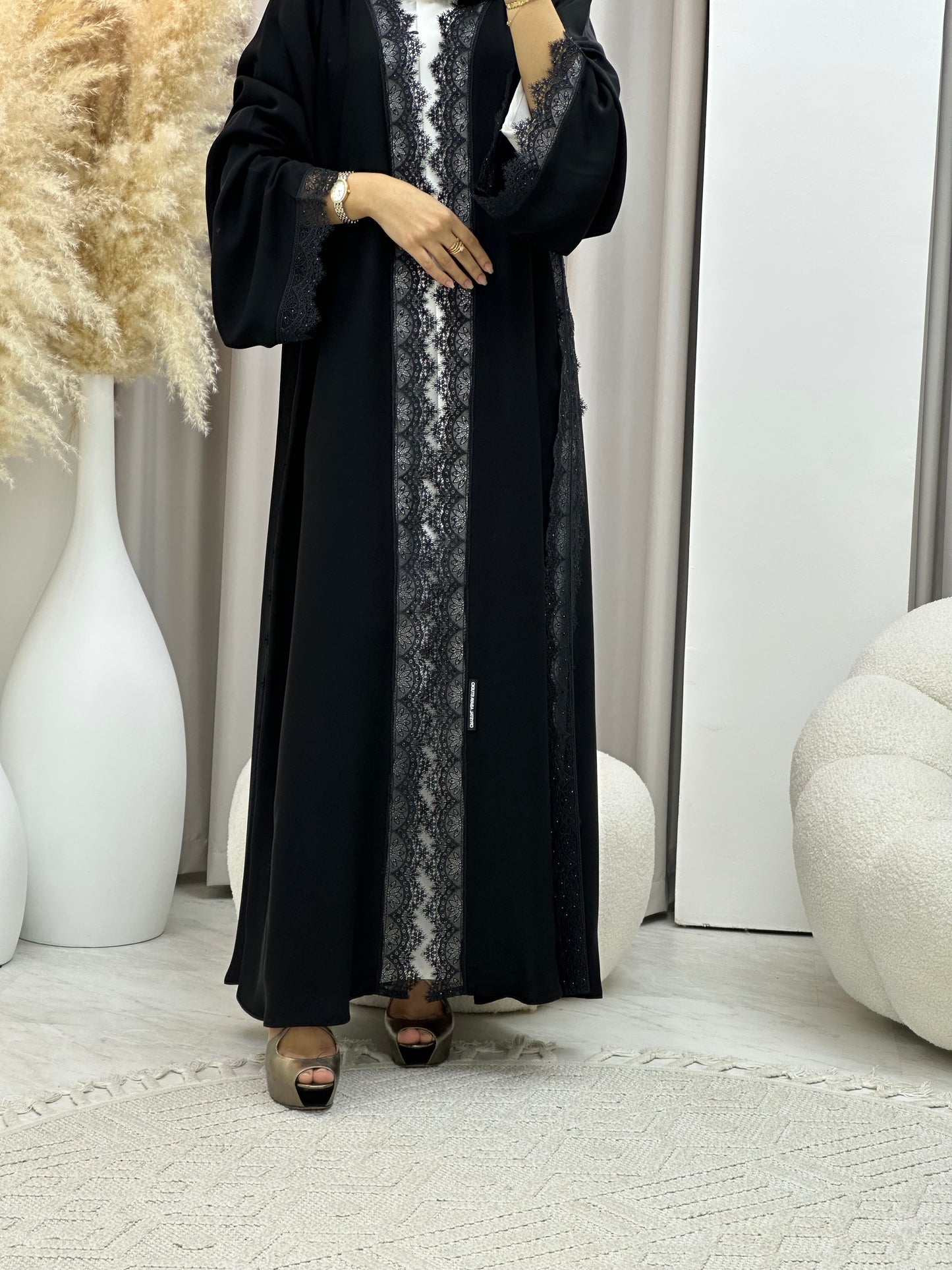 C 0446 Black Classic Lace Abaya