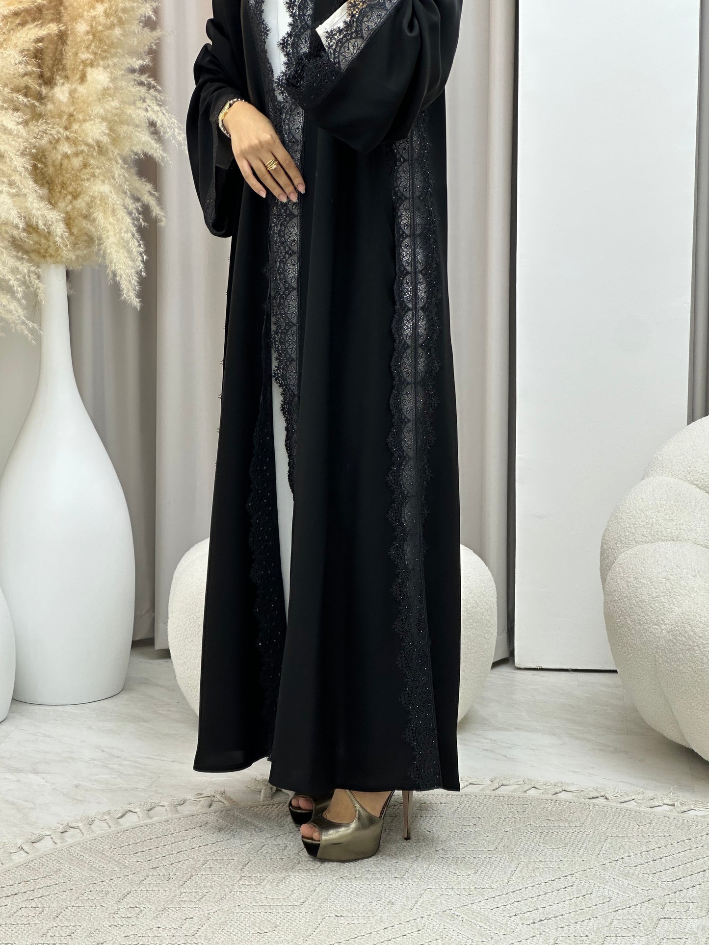 C 0446 Black Classic Lace Abaya