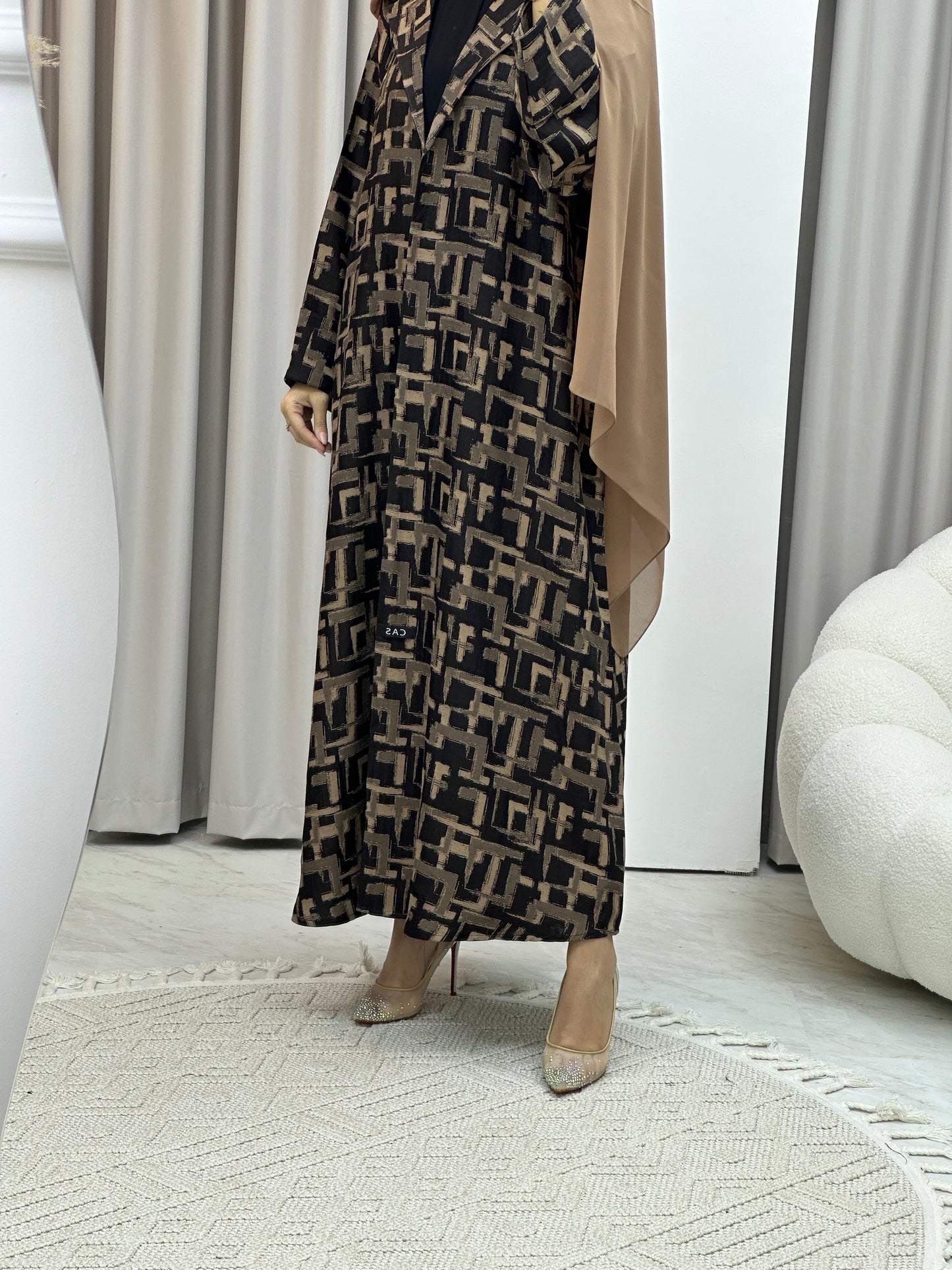 C RTW Square Winter Beige Coat Abaya