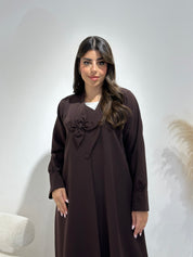 عباية مطبوعة بنقشة زنبق أسود C 1254
