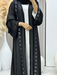 عباية كلاسيكية من الدانتيل باللون الأسود C 0447 - XS / 49