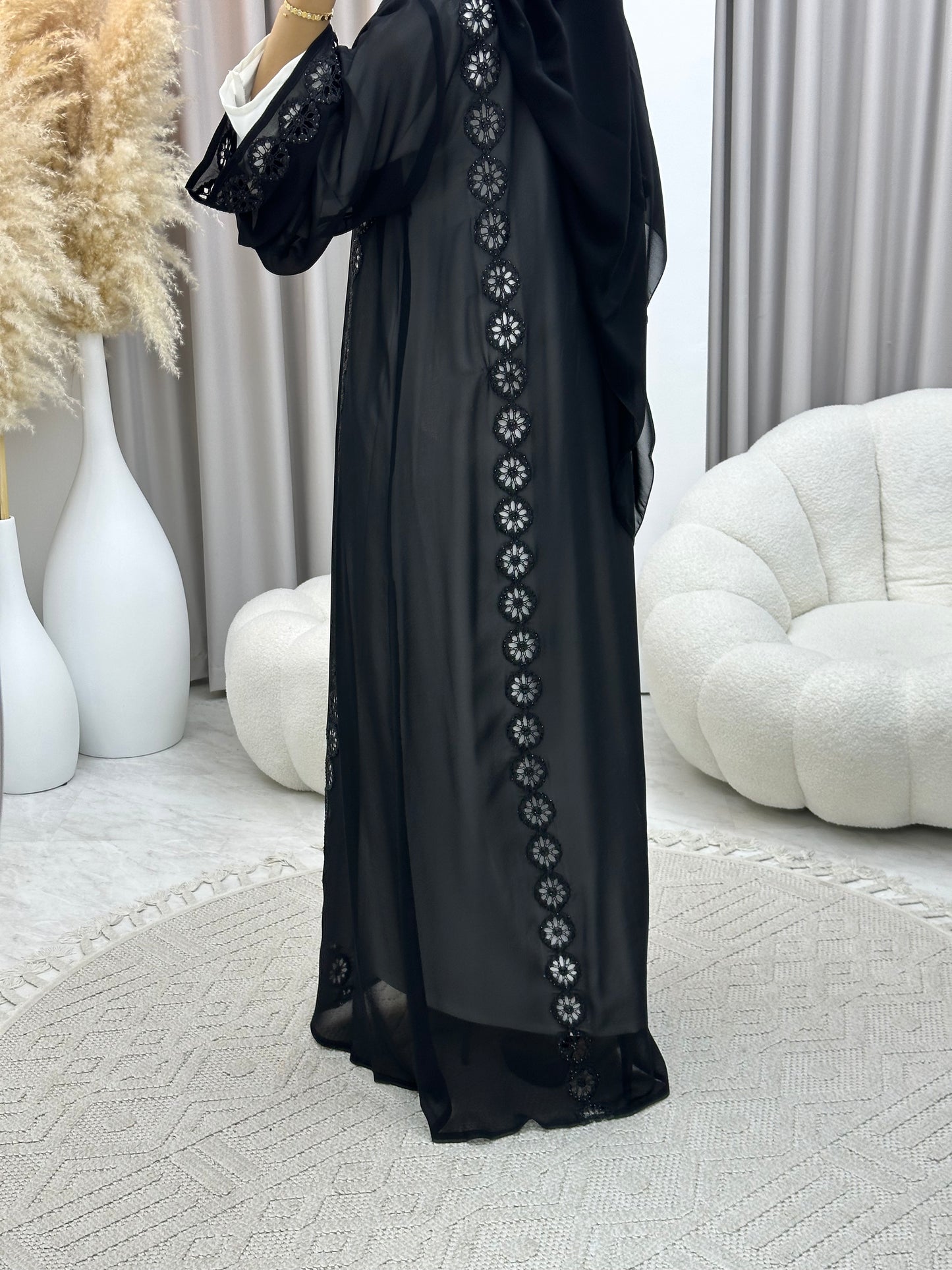 C 0447 Black Classic Lace Abaya