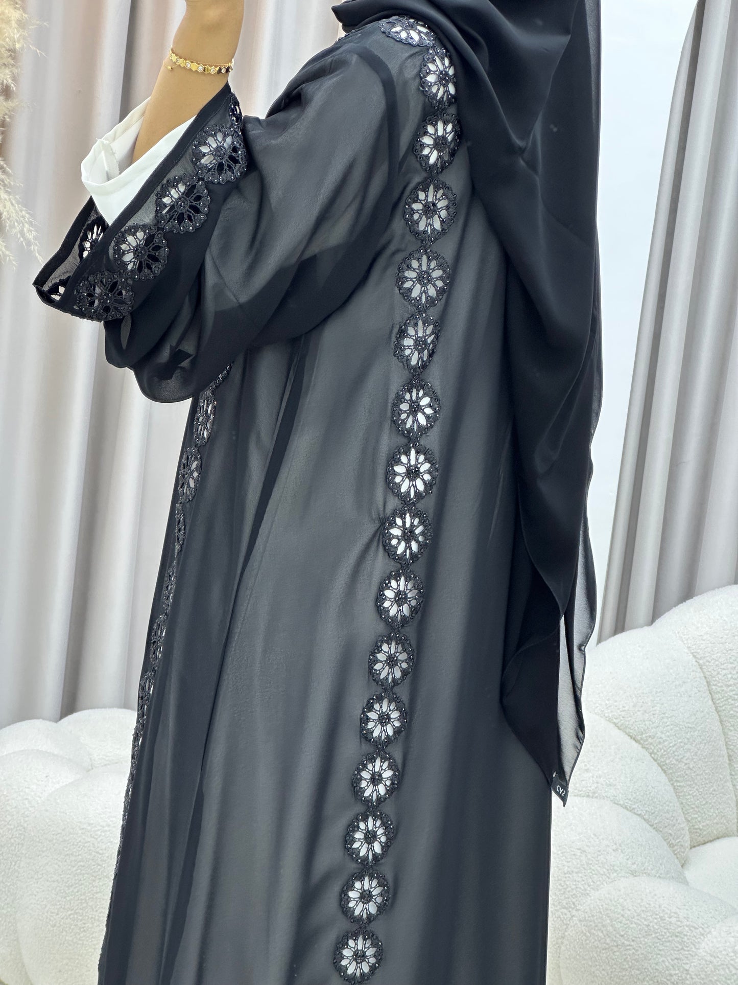 C 0447 Black Classic Lace Abaya