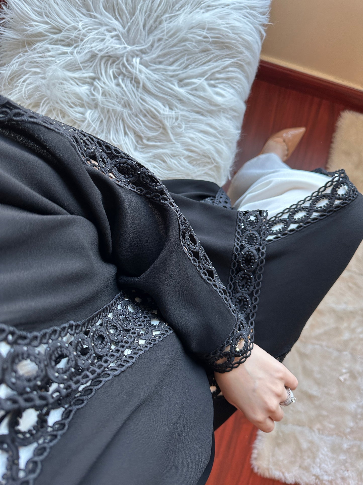 C-RTW-Ramadan-Eid-Black-Abaya-30