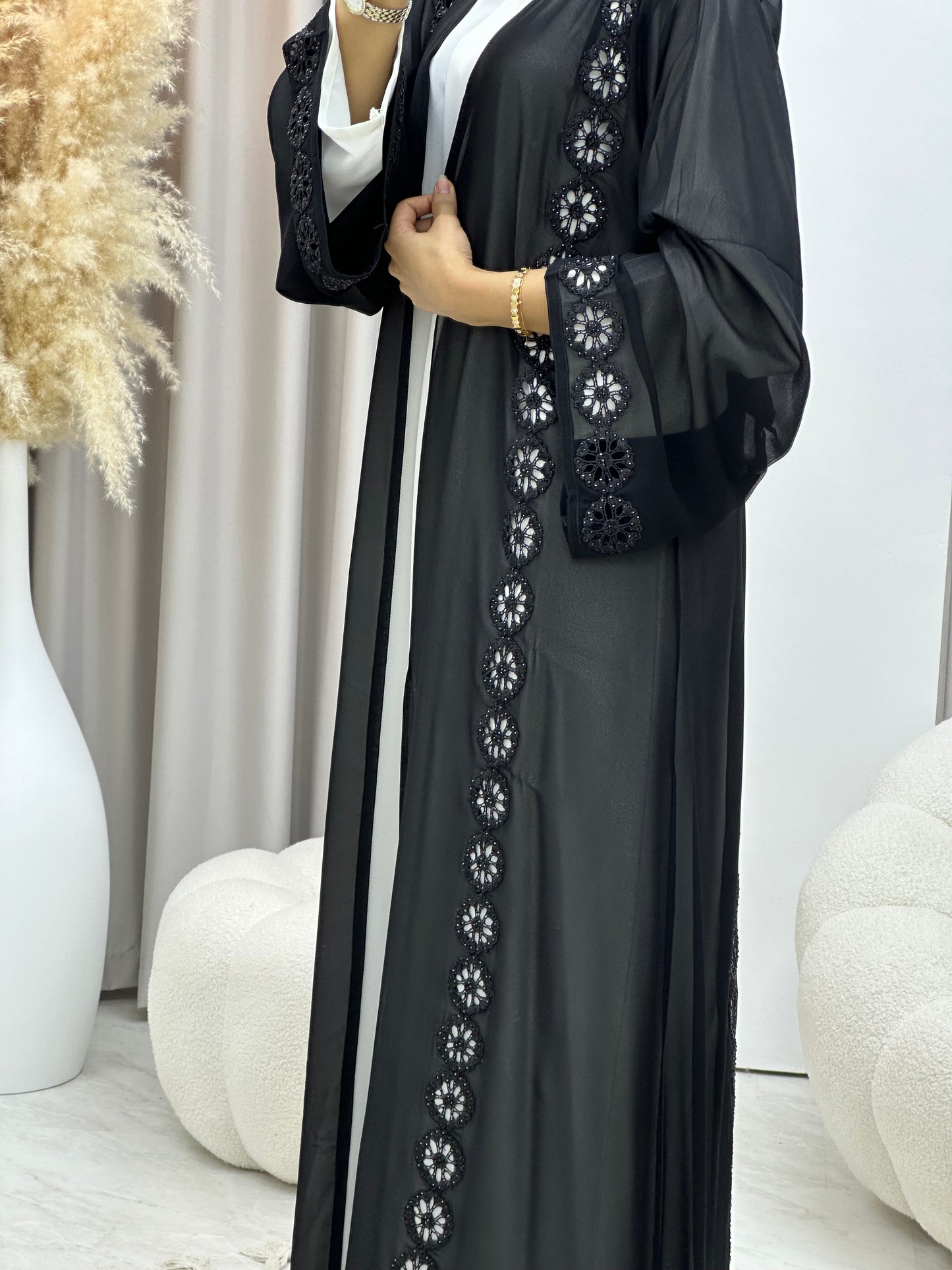 C 0447 Black Classic Lace Abaya