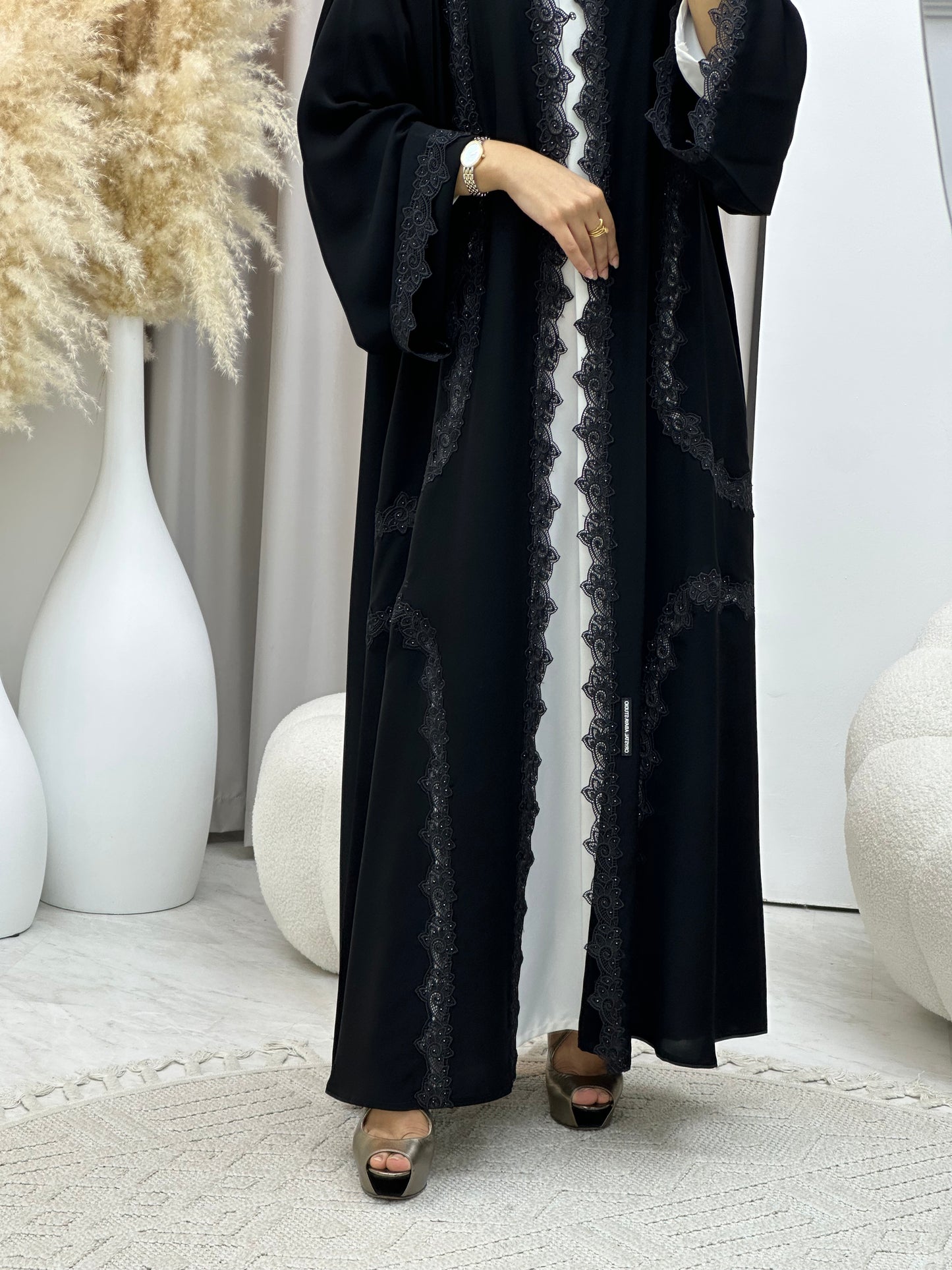 C 0449 Black Classic Lace Abaya