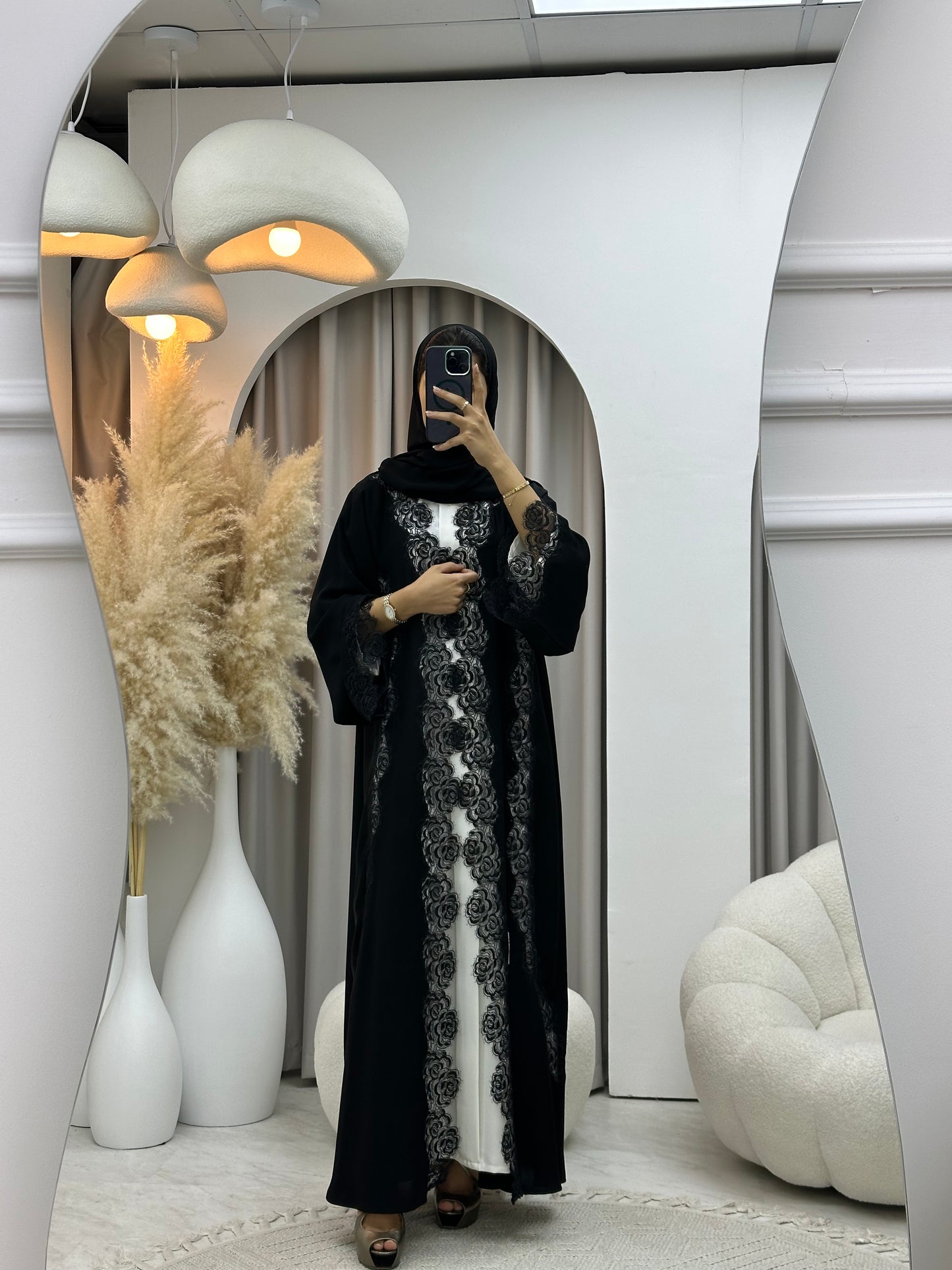 C 0452 Black Classic Lace Abaya