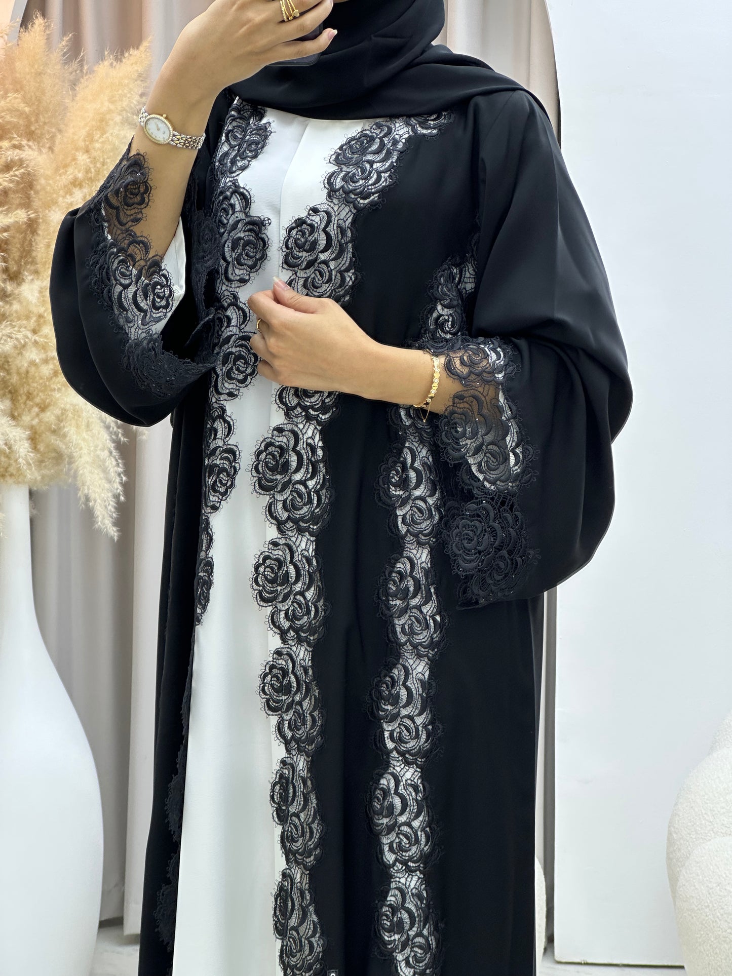 C 0452 Black Classic Lace Abaya