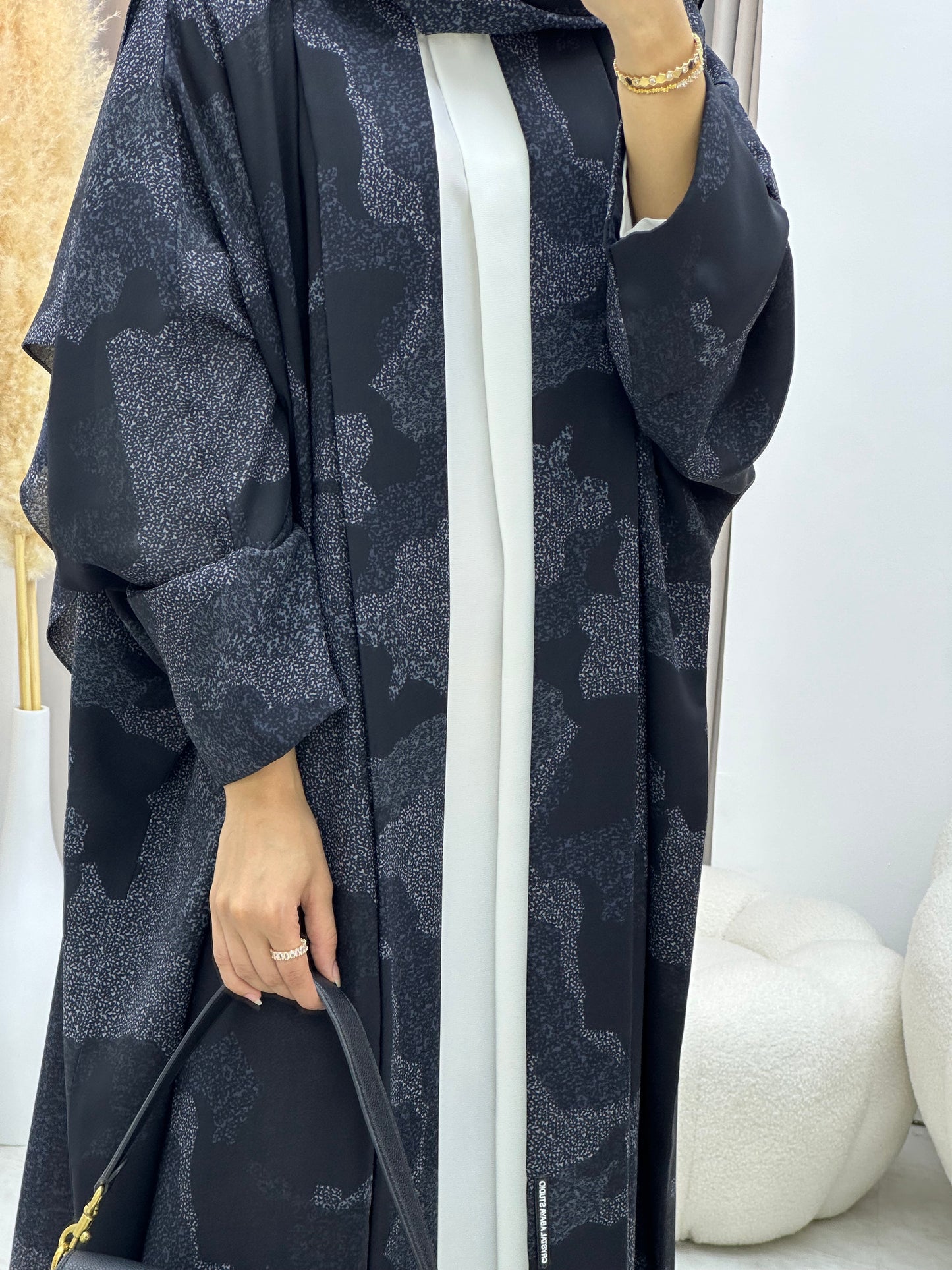 C 0237-01 Army Black Abaya