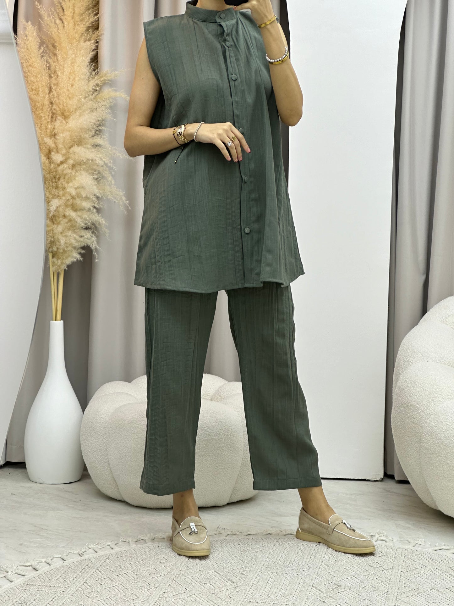 C Green Pleated Linen Inner Set