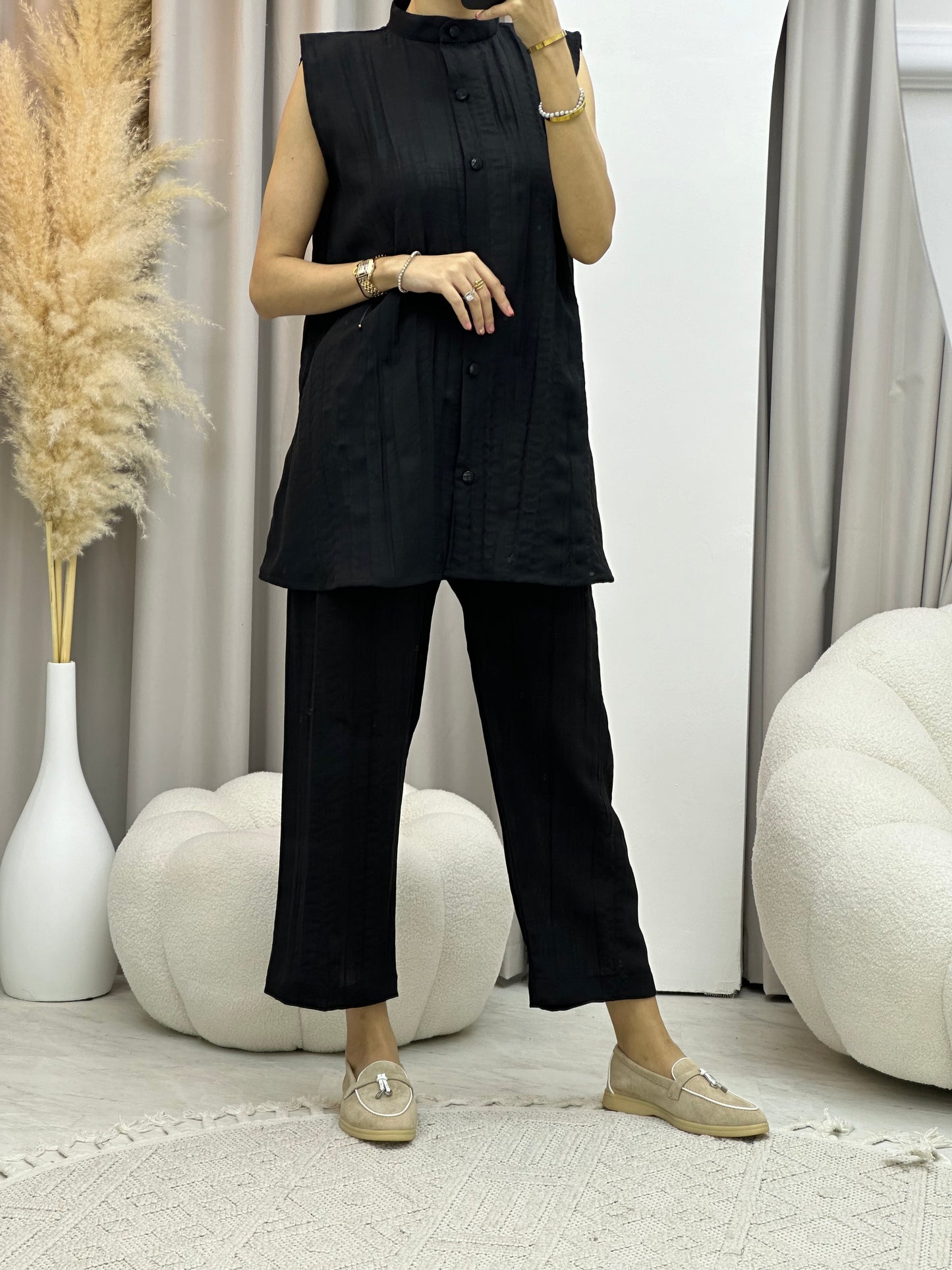 C 0008-04 Black Summer Pleated Linen Travel Set