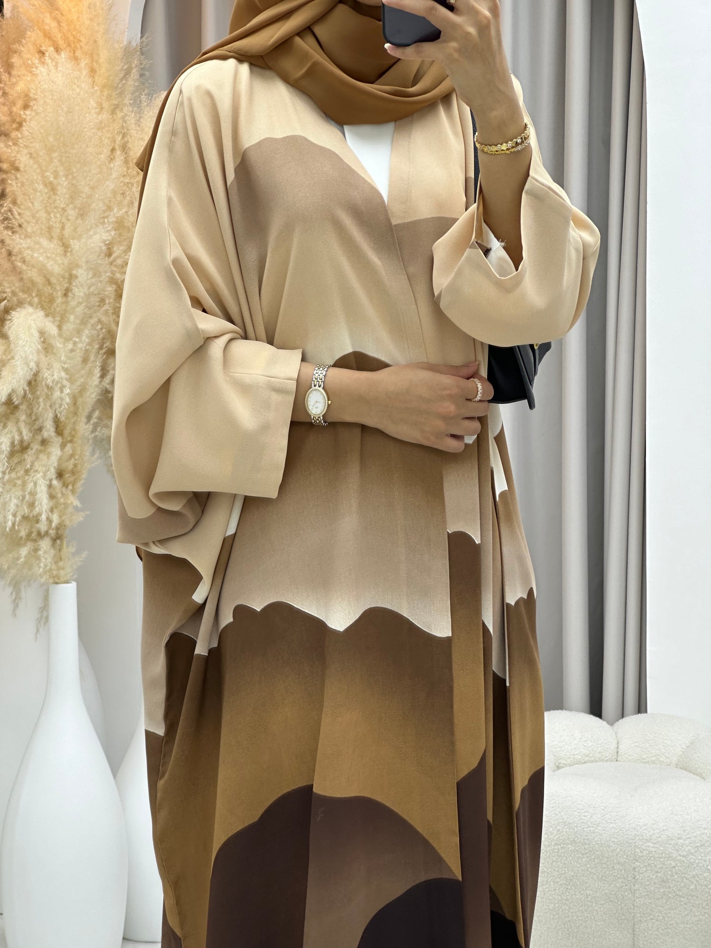 C 0238-02 Wavy Brown Abaya