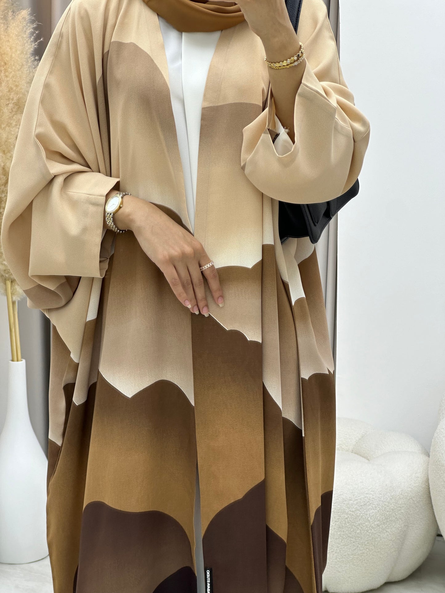 C 0238-02 Wavy Brown Abaya