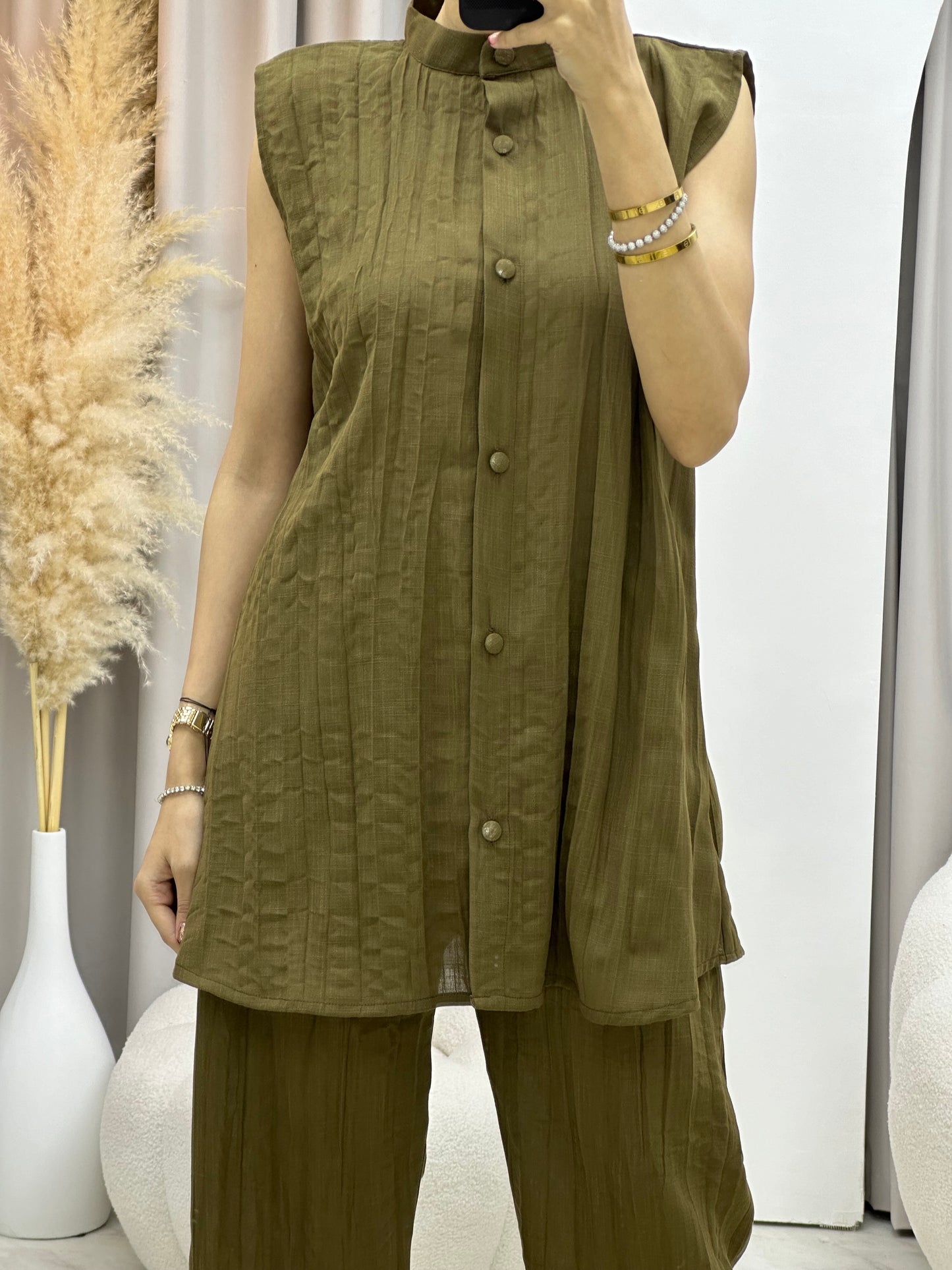 C RTW 0008-03 Olive Green Summer Pleated Linen Travel Set