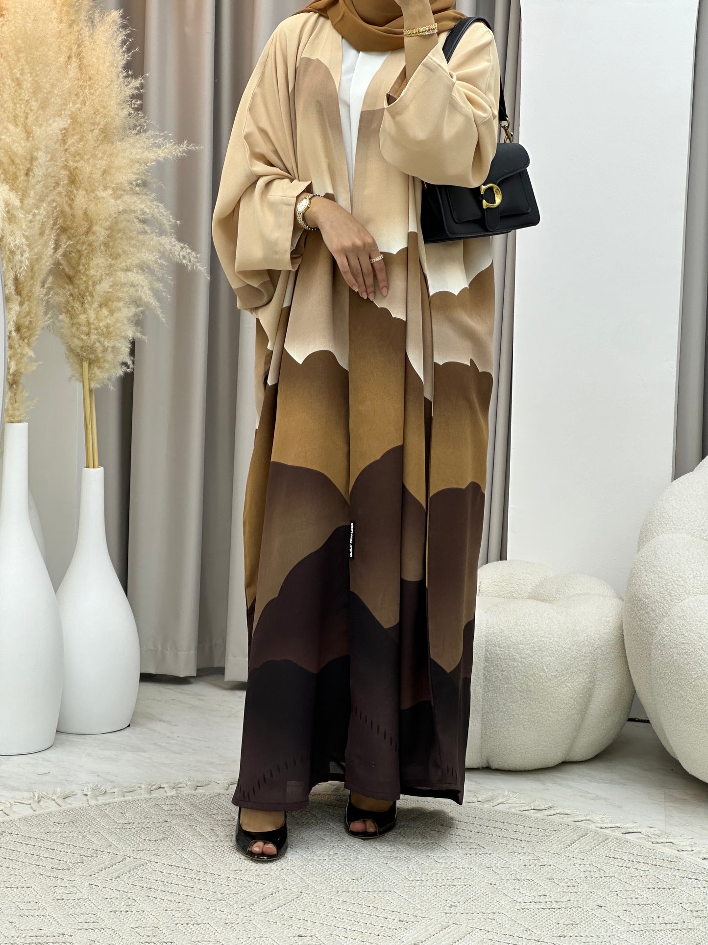 C 0238-02 Wavy Brown Abaya