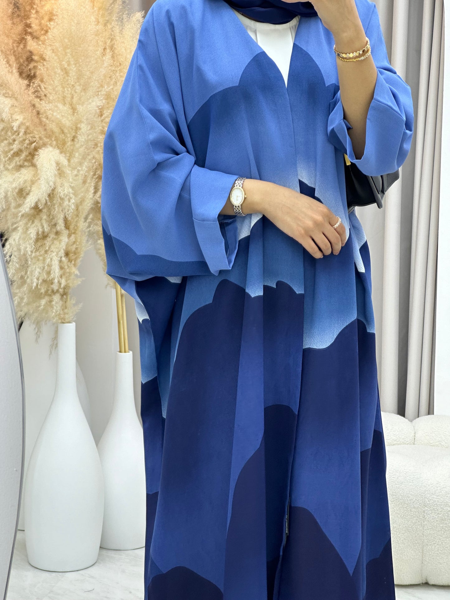 C 0238-01 Wavy Blue Abaya