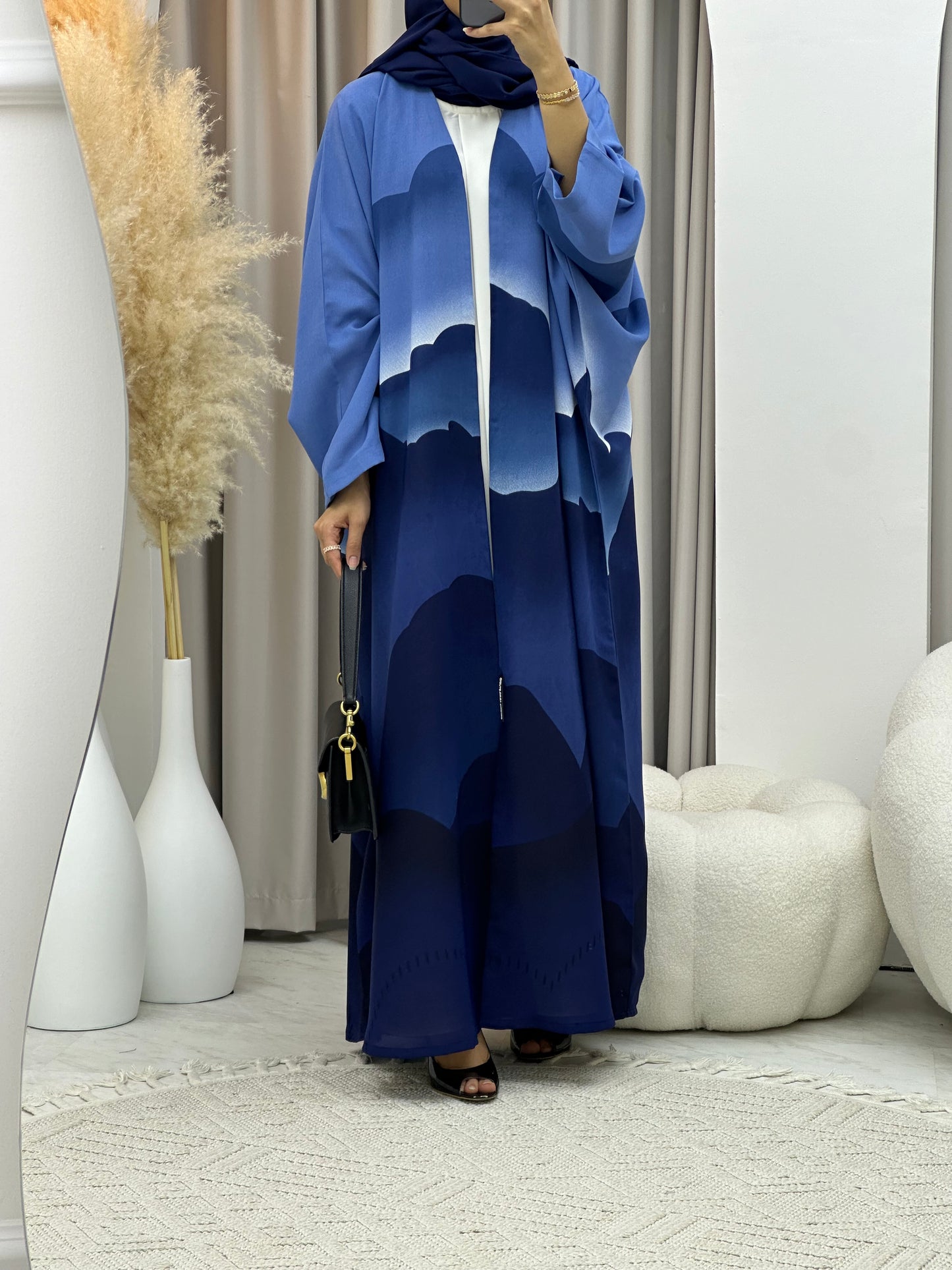 C 0238-01 Wavy Blue Abaya