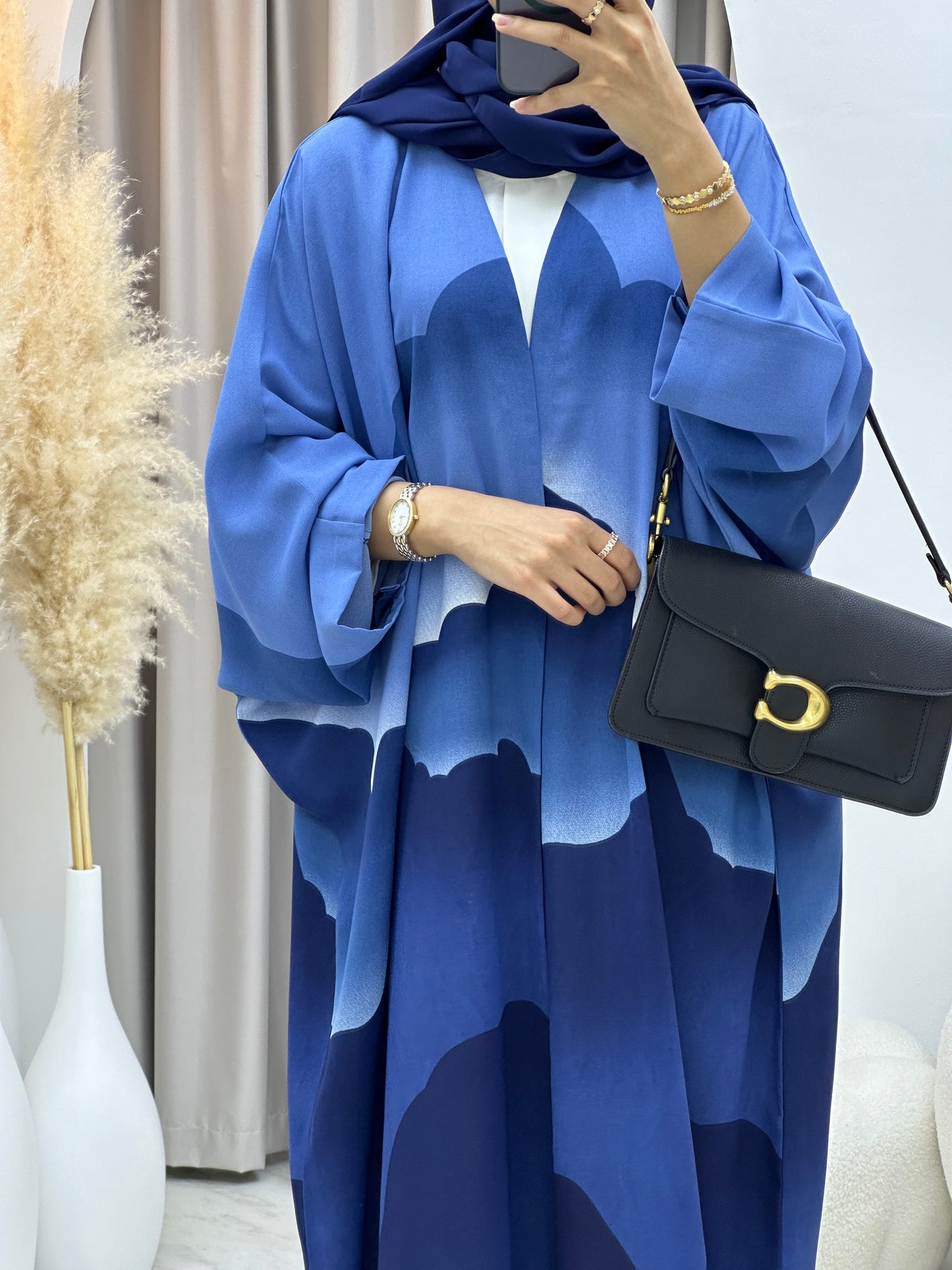 C 0238-01 Wavy Blue Abaya