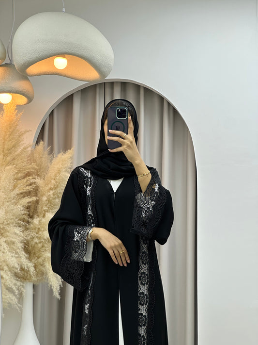 C 0456 Black Classic Lace Abaya