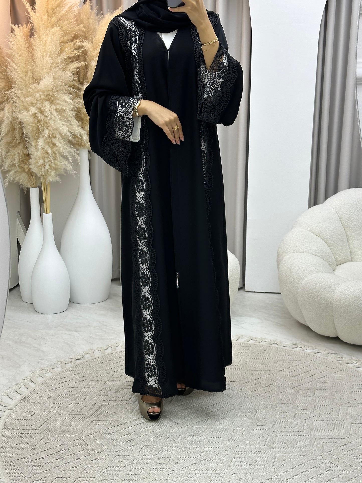 C 0456 Black Classic Lace Abaya