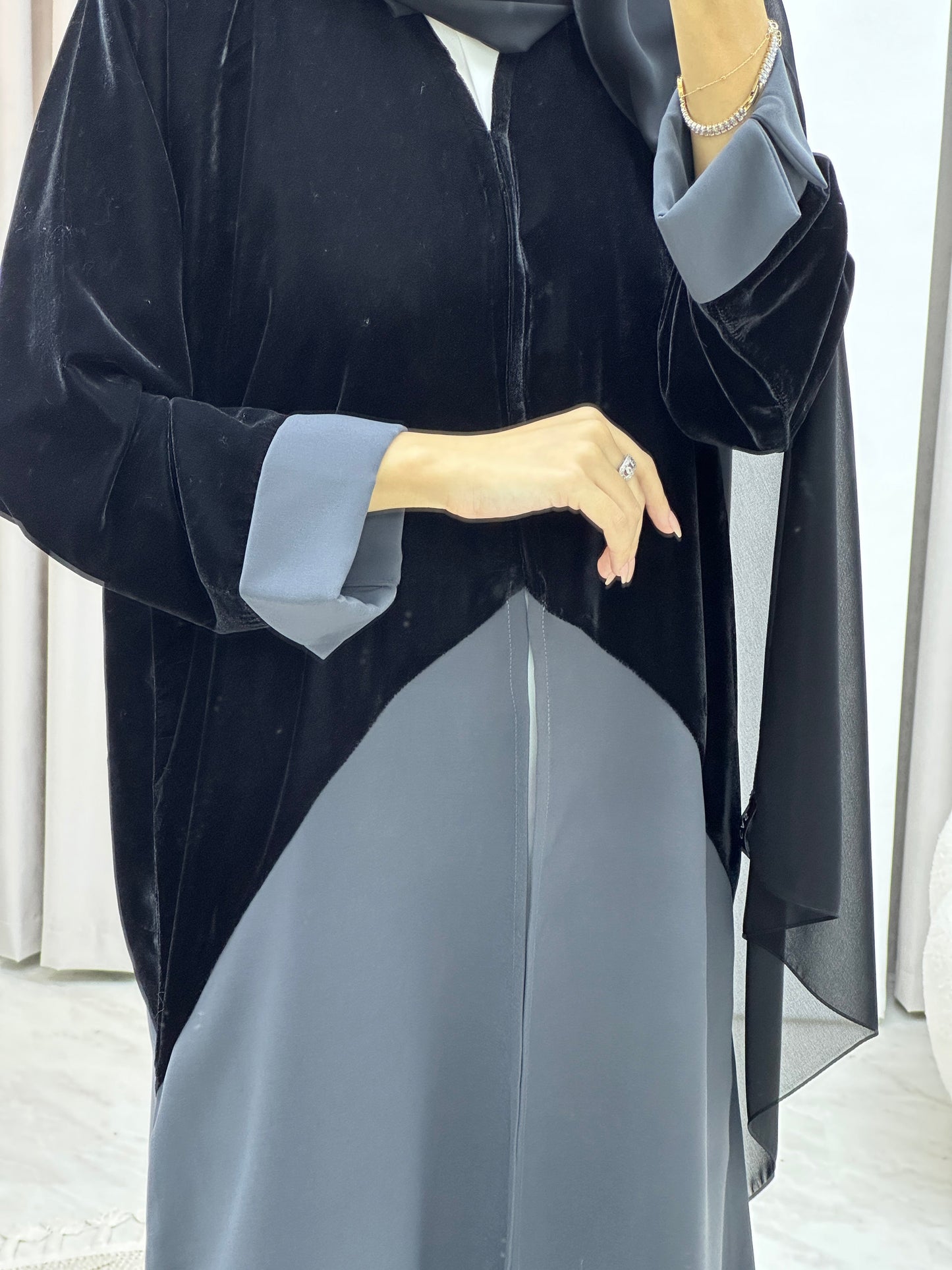 C RTW Velvet Crepe Abaya