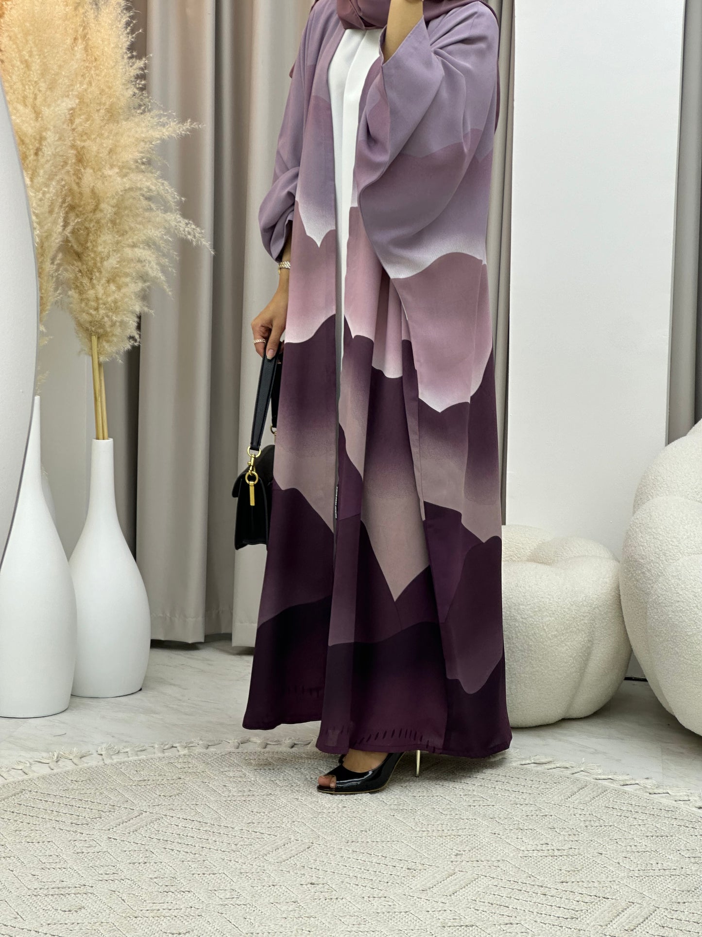 C 0238-03 Wavy Purple Abaya