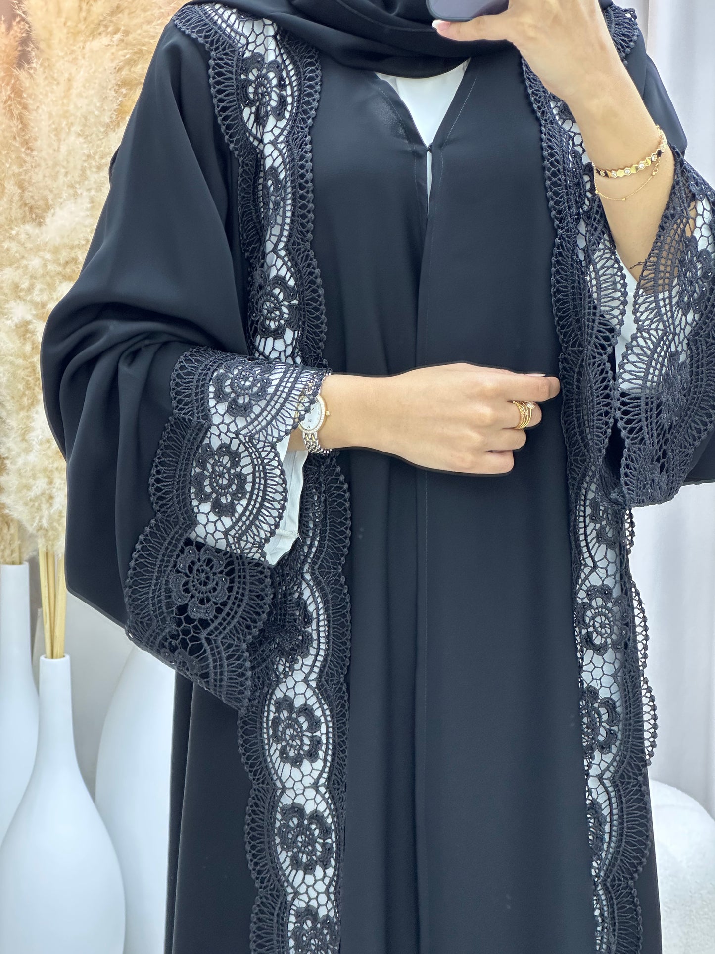 C 0456 Black Classic Lace Abaya