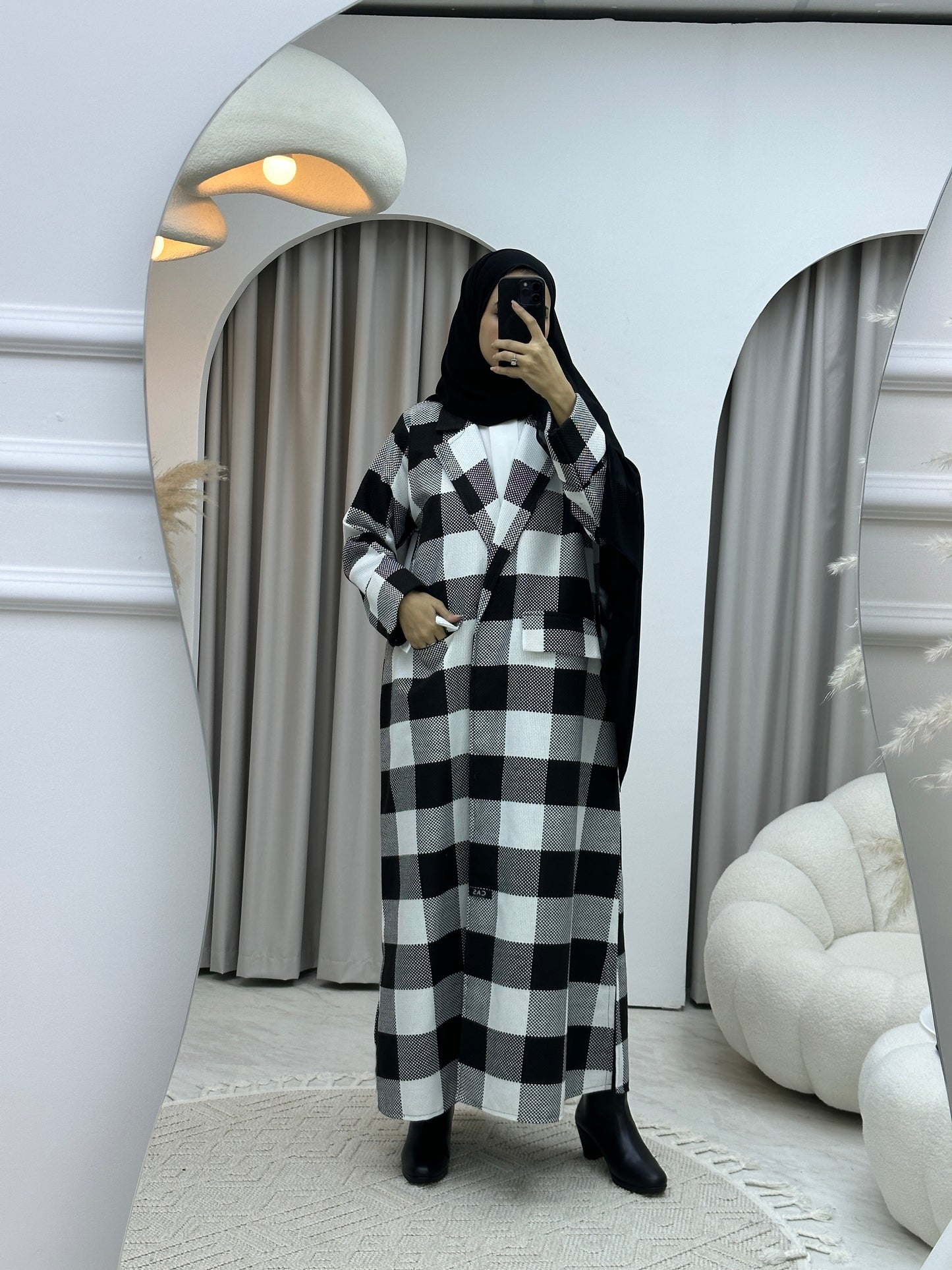 C RTW Black White Winter Coat Abaya