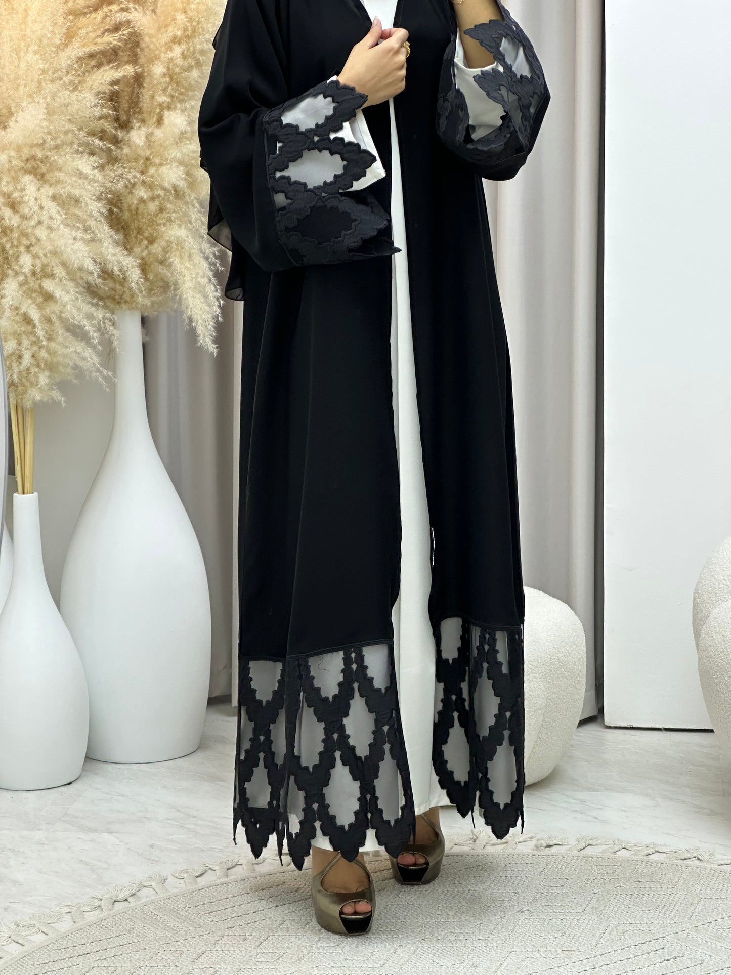 C 0457 Black Classic Lace Abaya