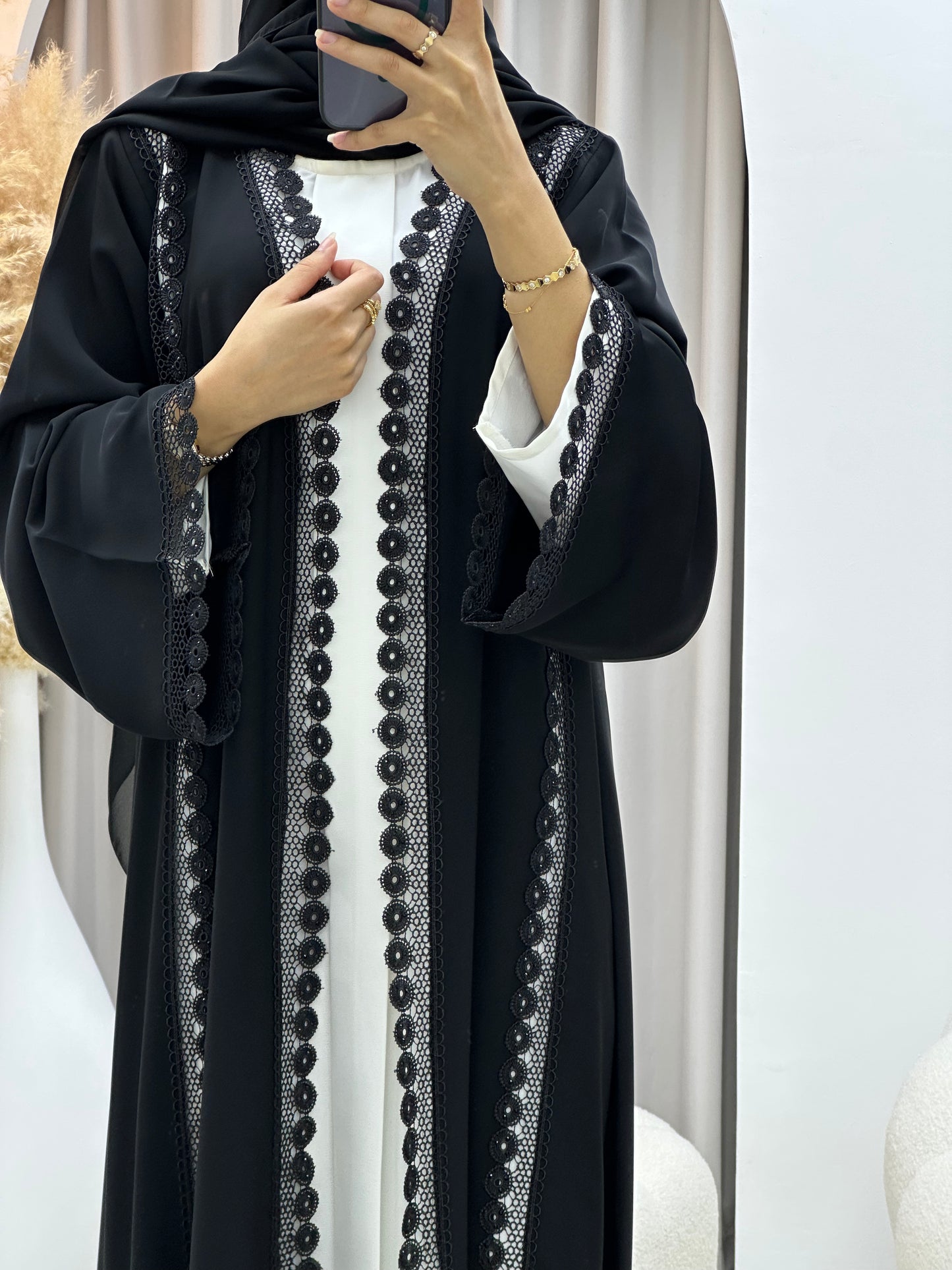 C 0459 Black Classic Lace Abaya