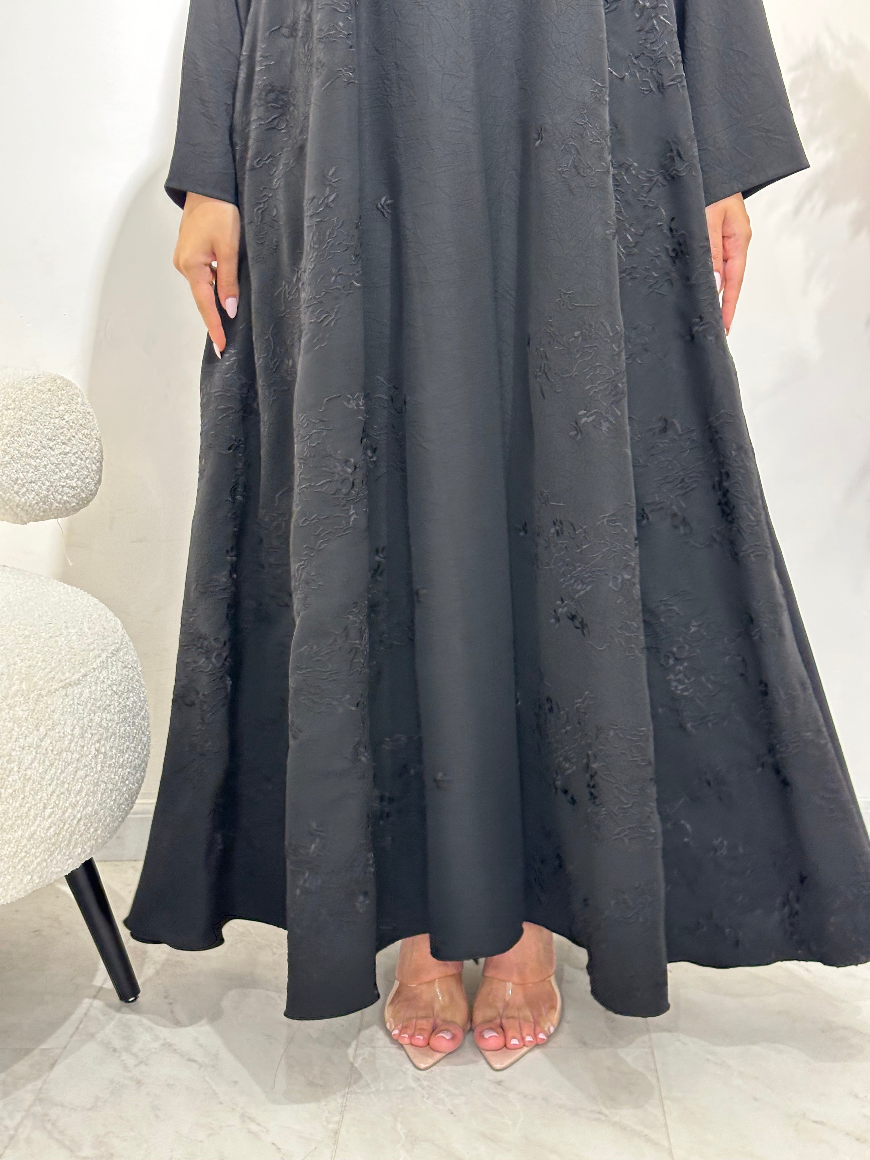 C 1390 Floral Black Abaya