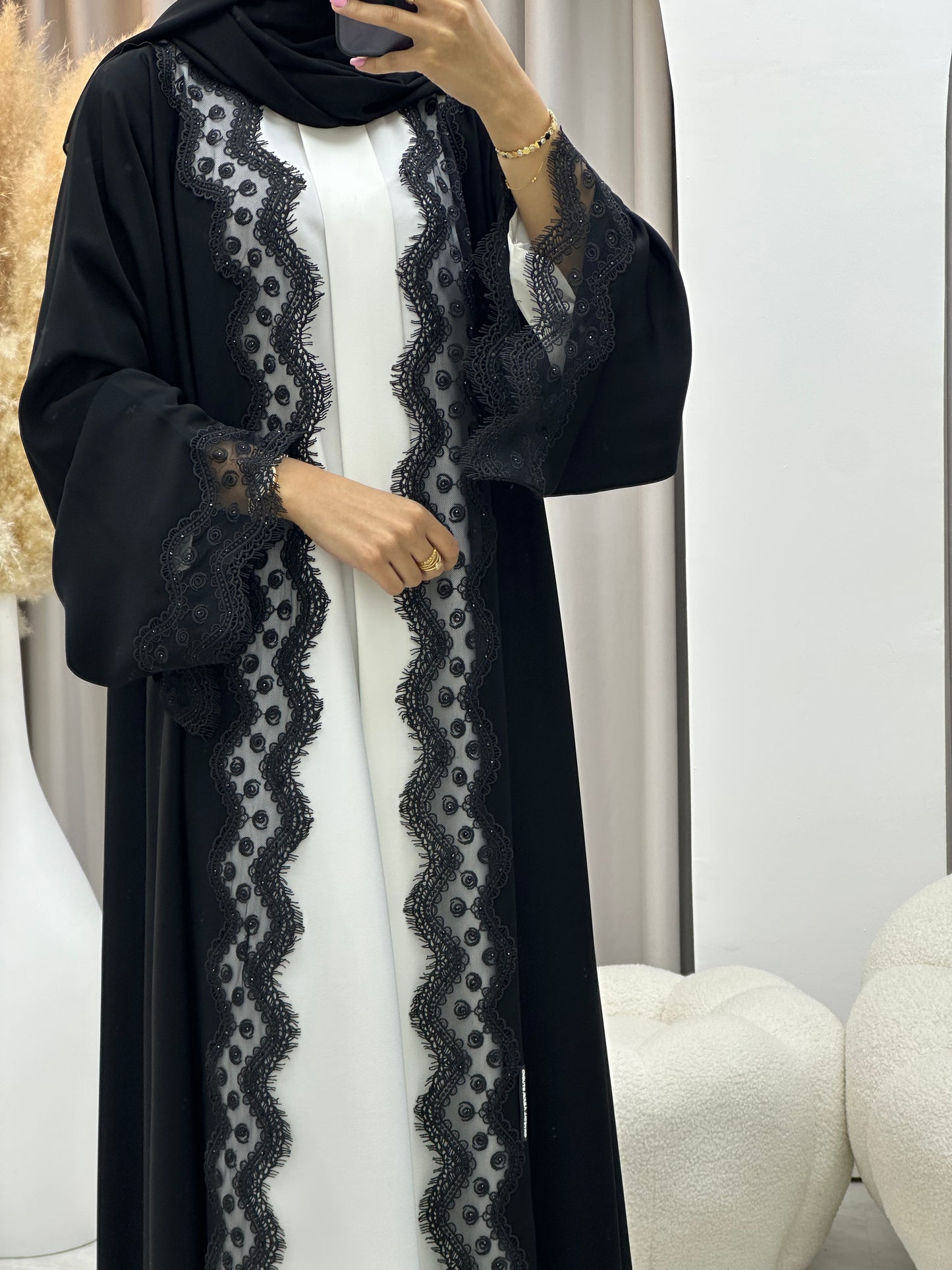 C 0460 Black Classic Lace Abaya