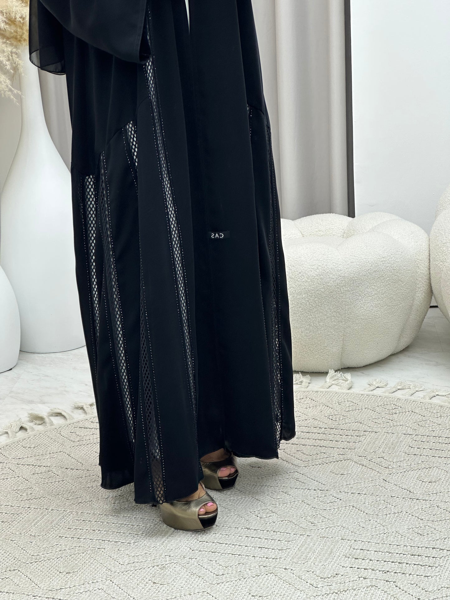 C 0461 Black Classic Lace Abaya