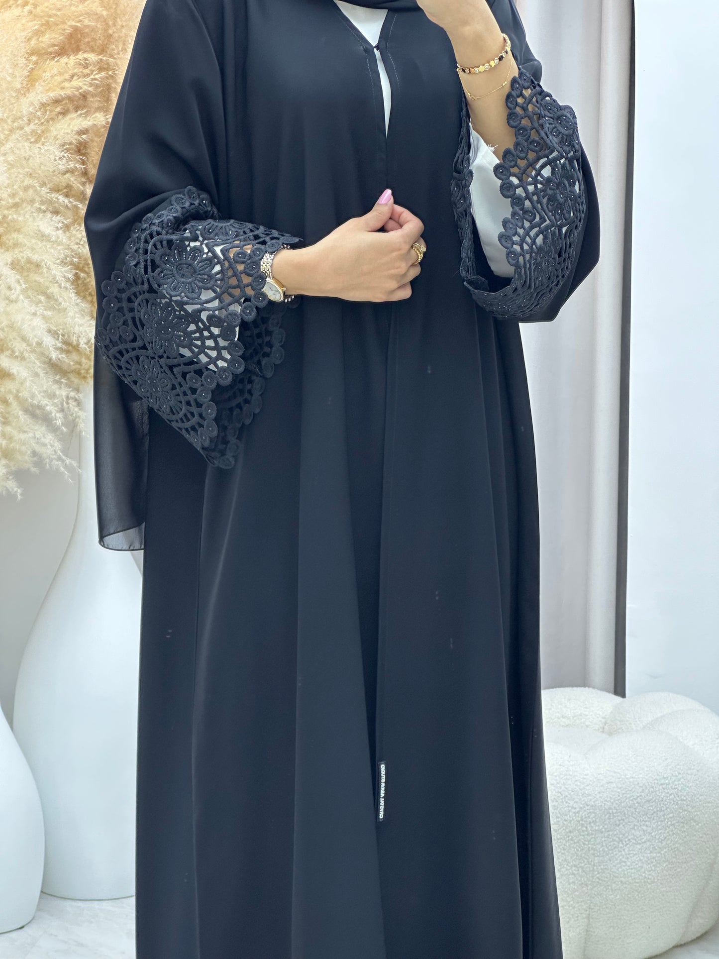 C 0463 Black Classic Lace Abaya