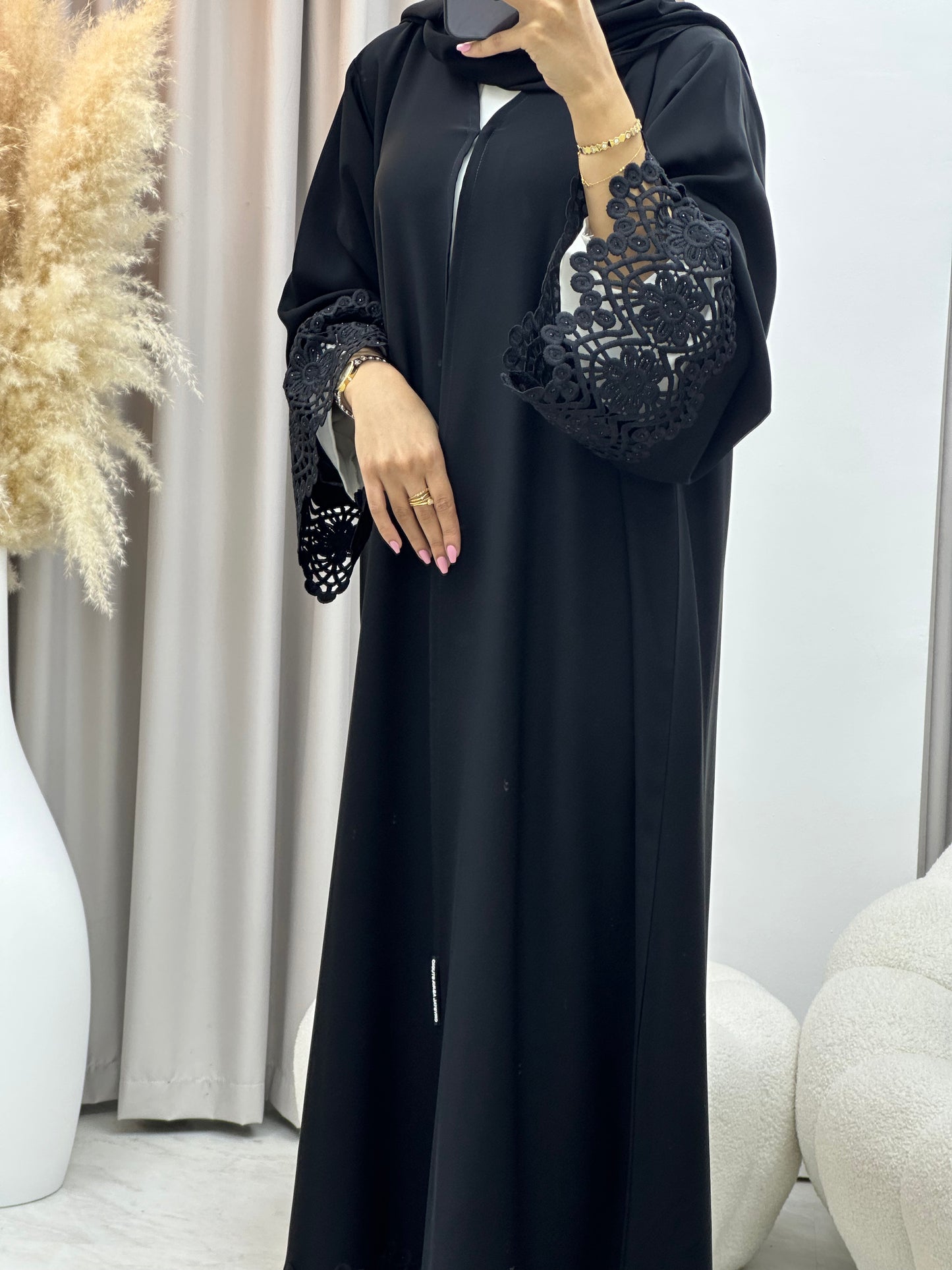 C 0463 Black Classic Lace Abaya