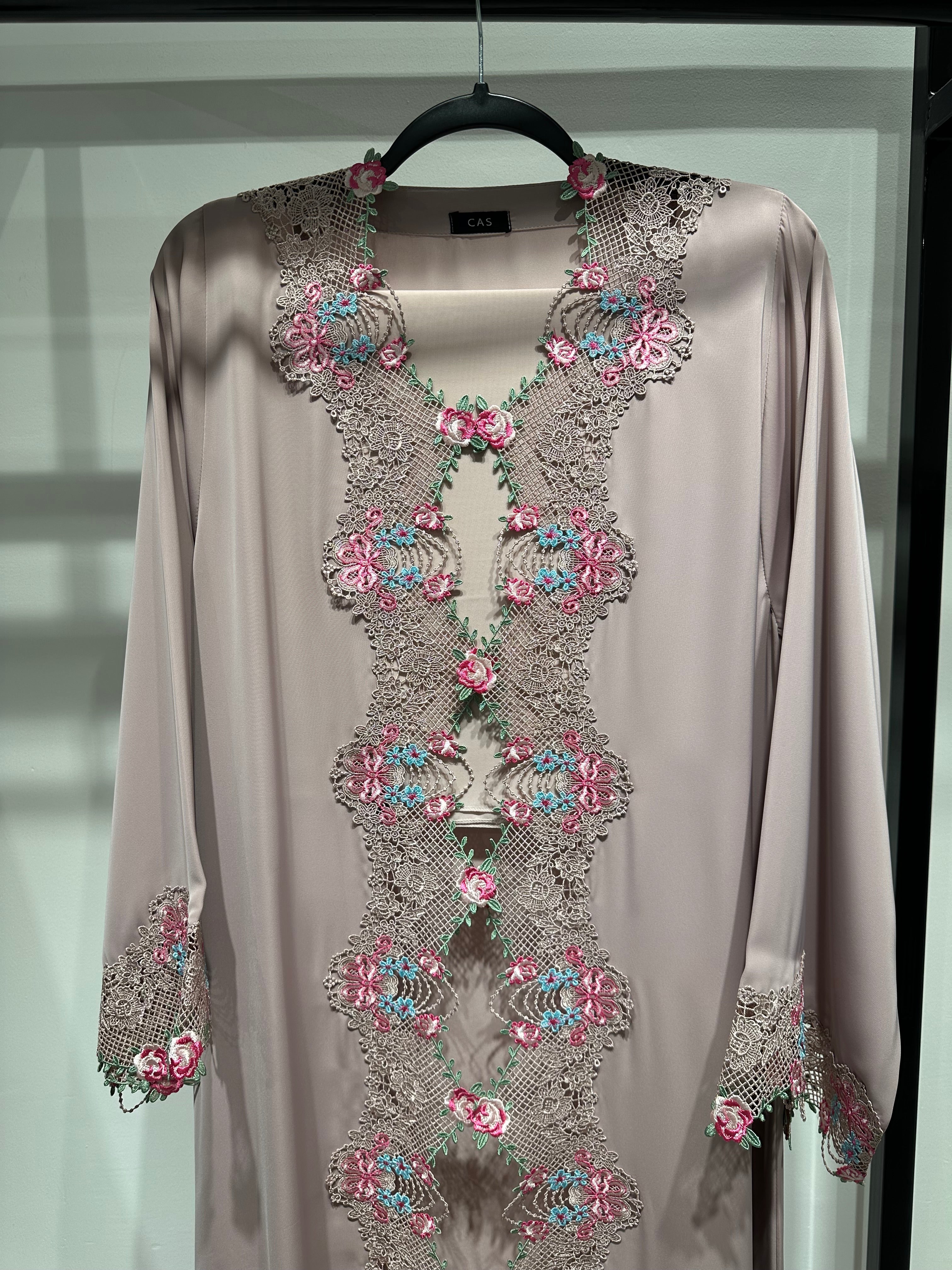 C 1418-04 Rose Floral Lace Abaya