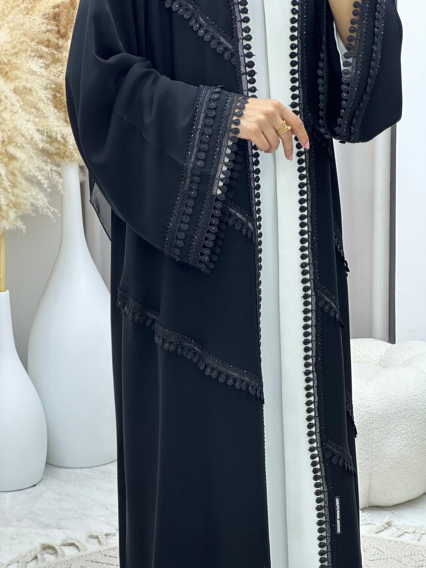 C 0465 Black Classic Lace Abaya