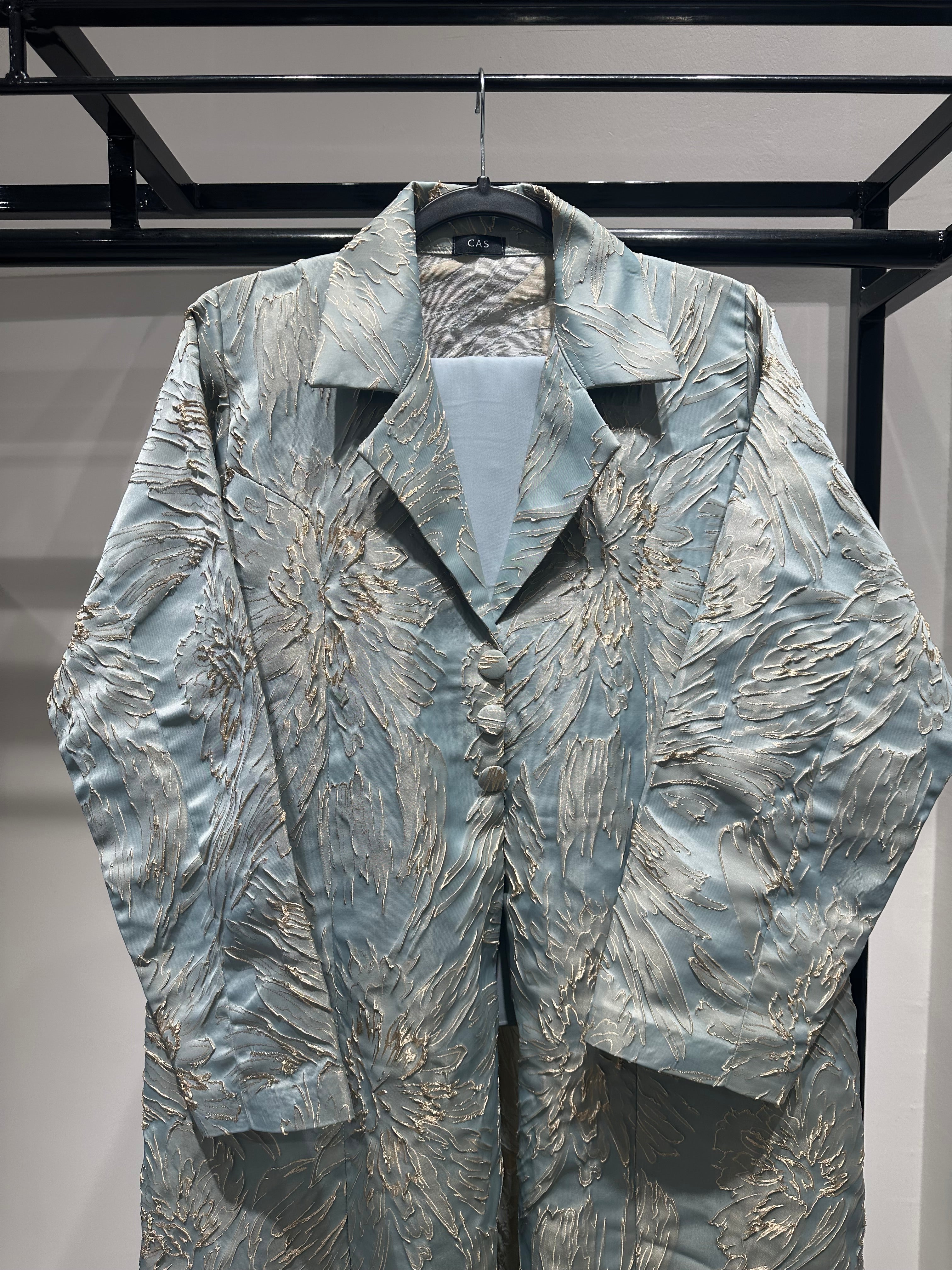 عباية بيج دافئة رقم C 0622