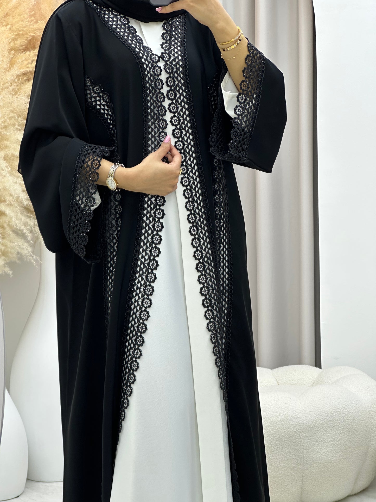 C 0468 Black Classic Lace Abaya