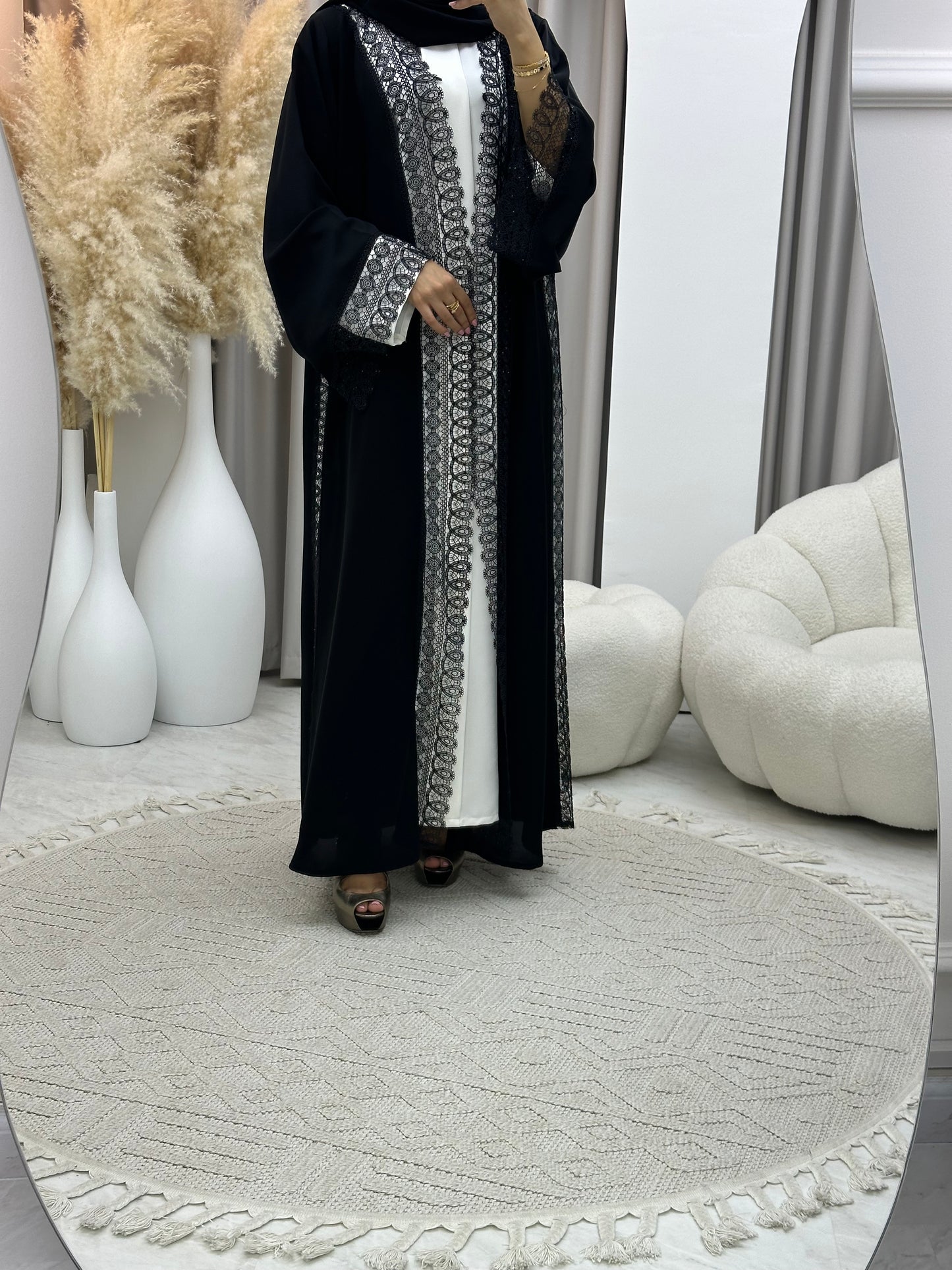 C 0469 Black Classic Lace Abaya